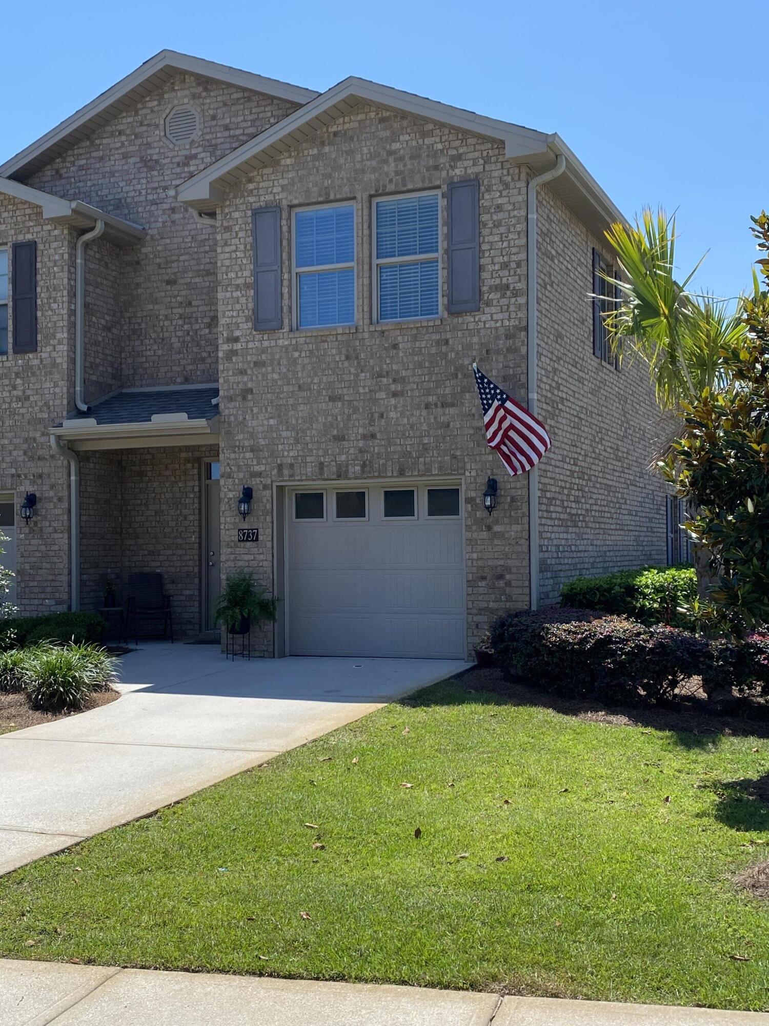 RESERVE POINTE - Residential