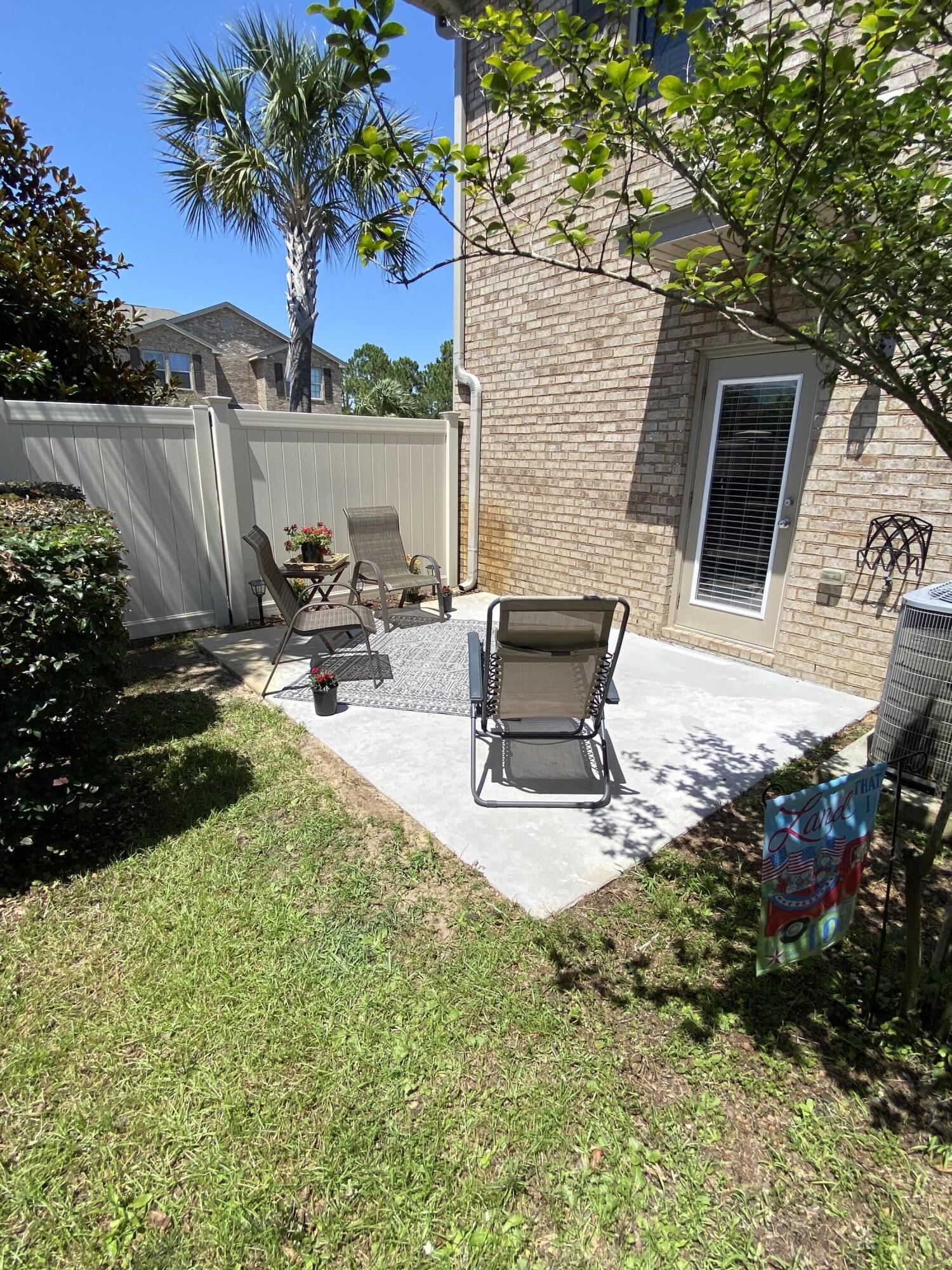 RESERVE POINTE - Residential