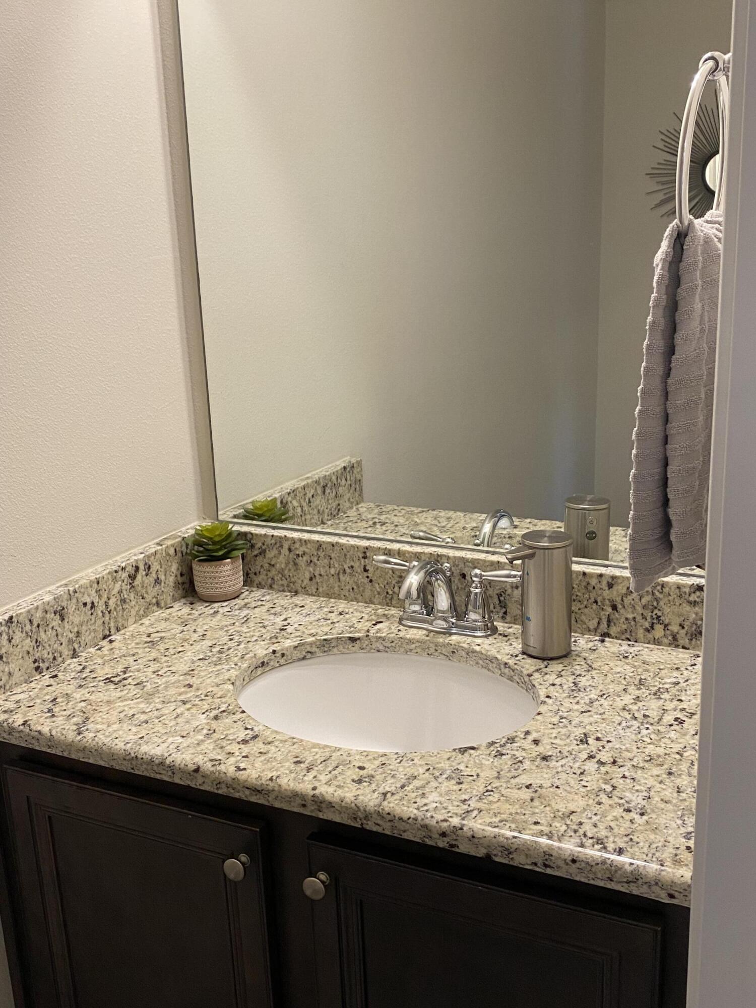 RESERVE POINTE - Residential