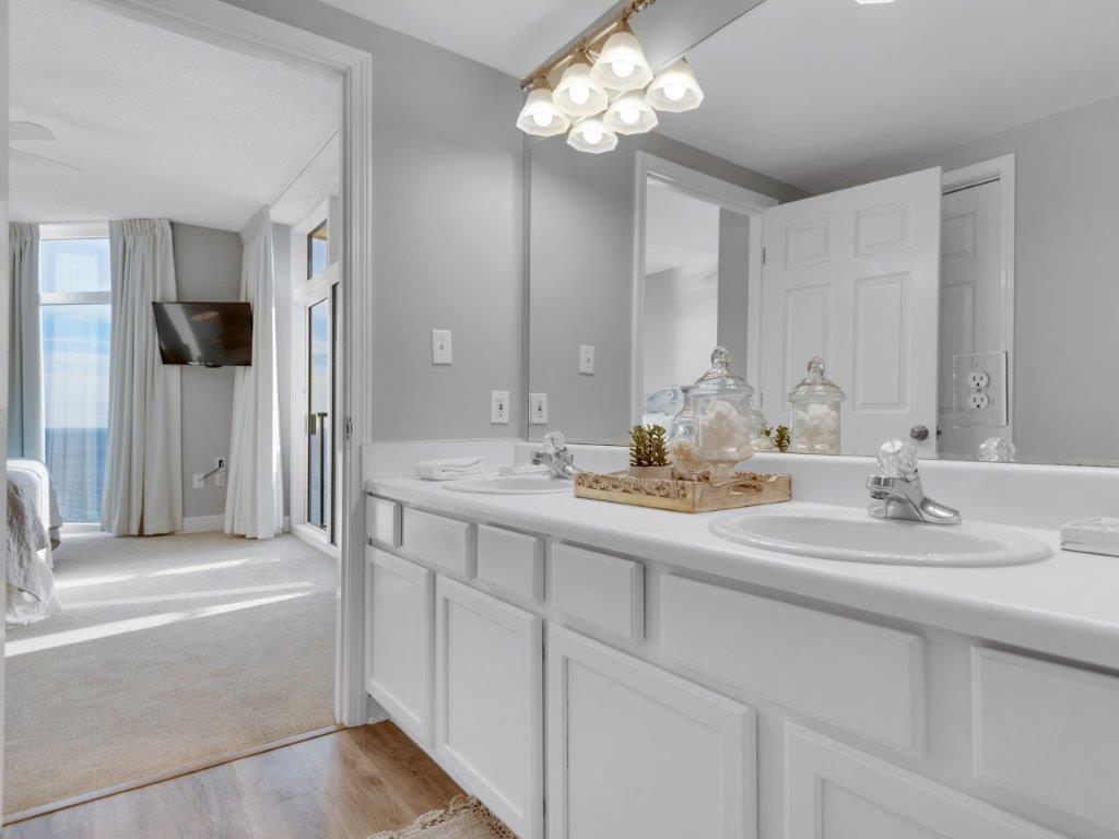 JADE EAST TOWERS CONDO - Residential