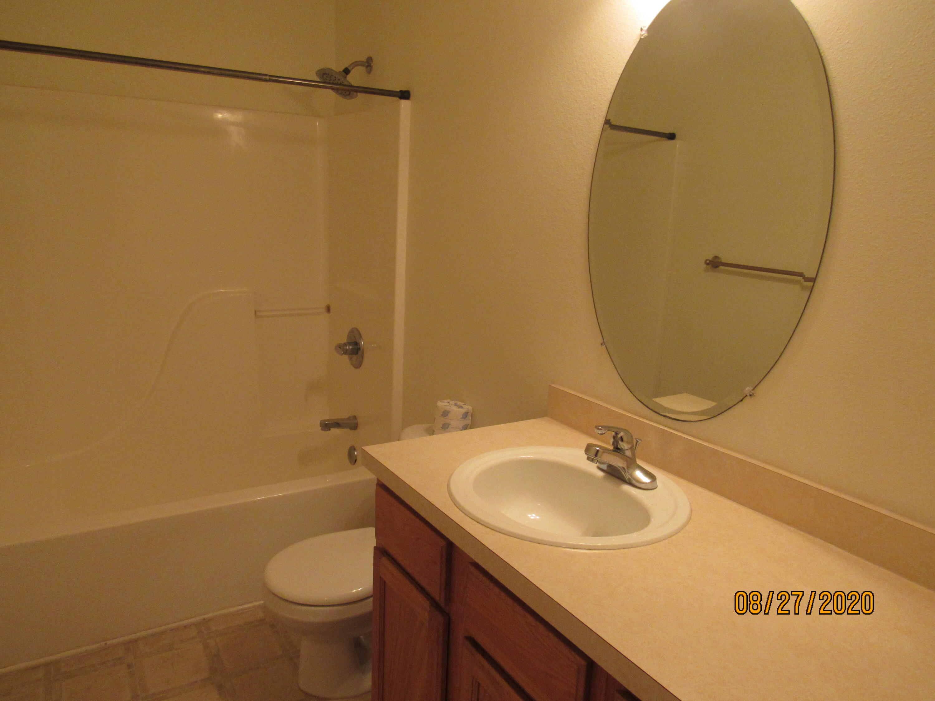 TWIN LAKES TOWNHOMES PH 2 - Residential