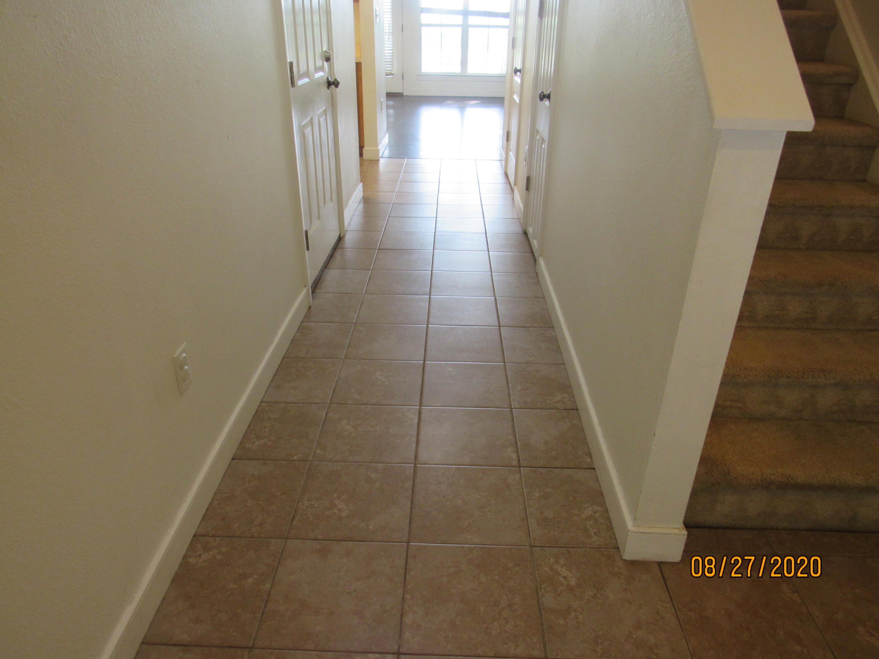 TWIN LAKES TOWNHOMES PH 2 - Residential