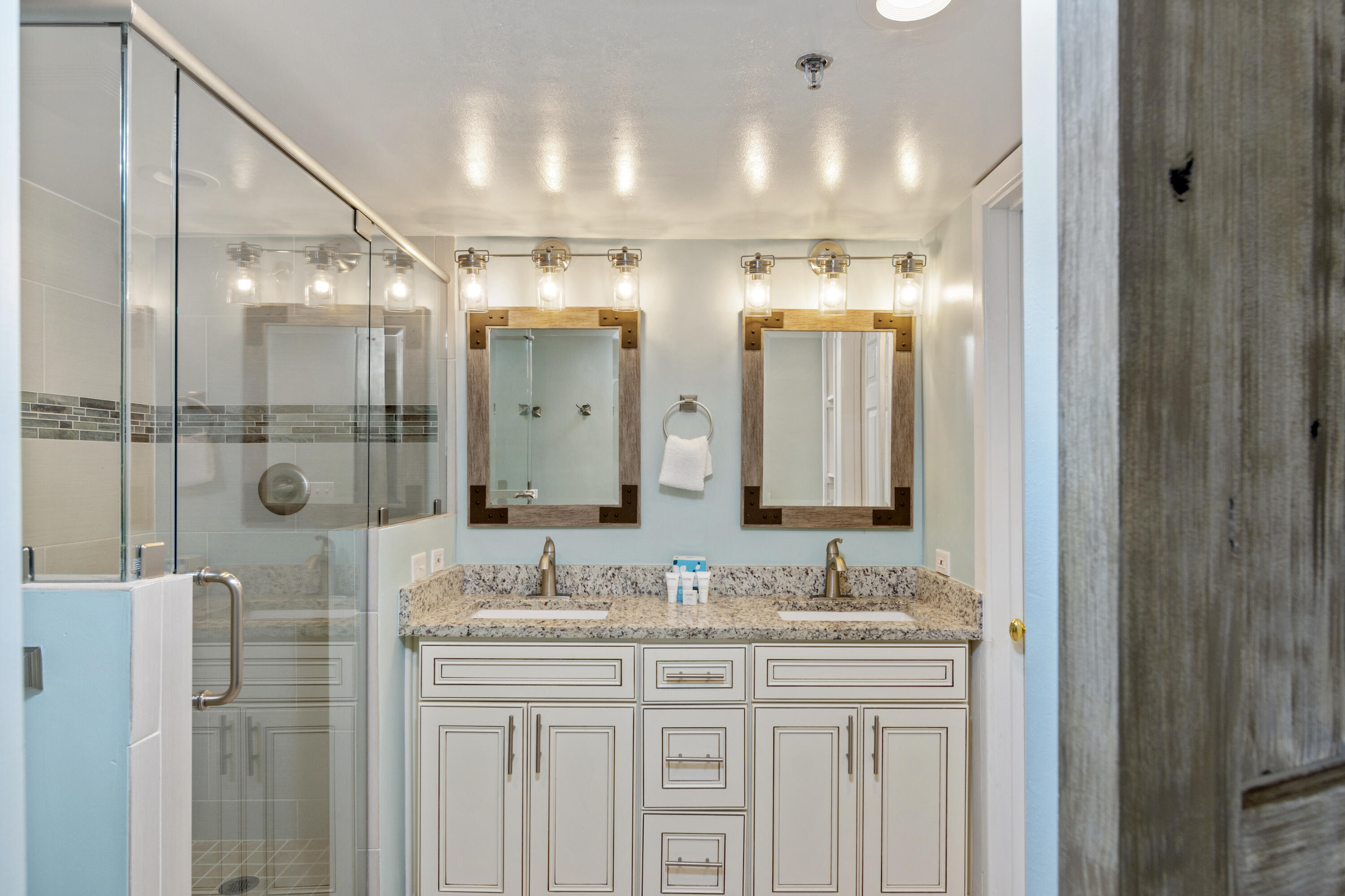 BEACHSIDE 2 CONDO - Residential