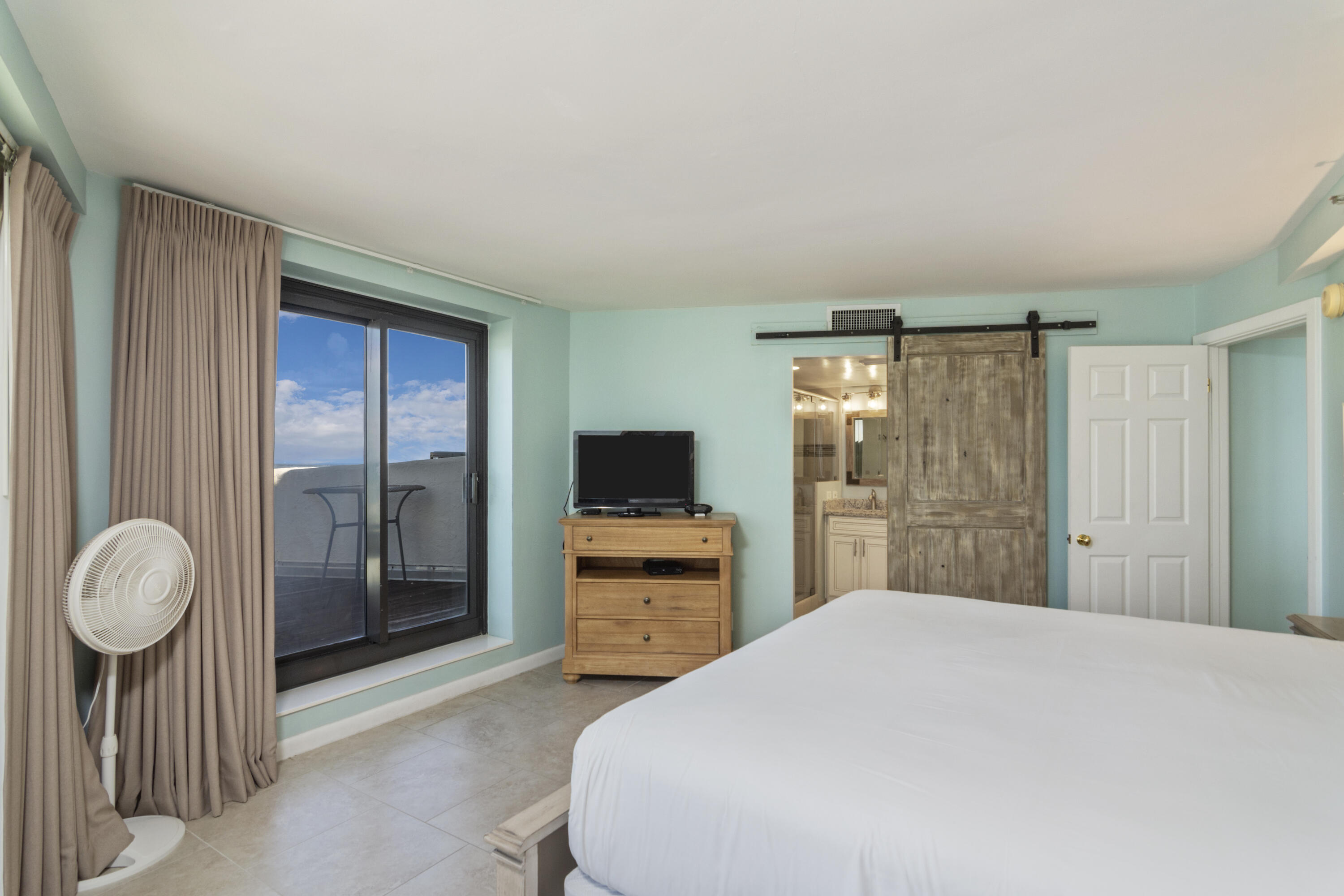 BEACHSIDE 2 CONDO - Residential