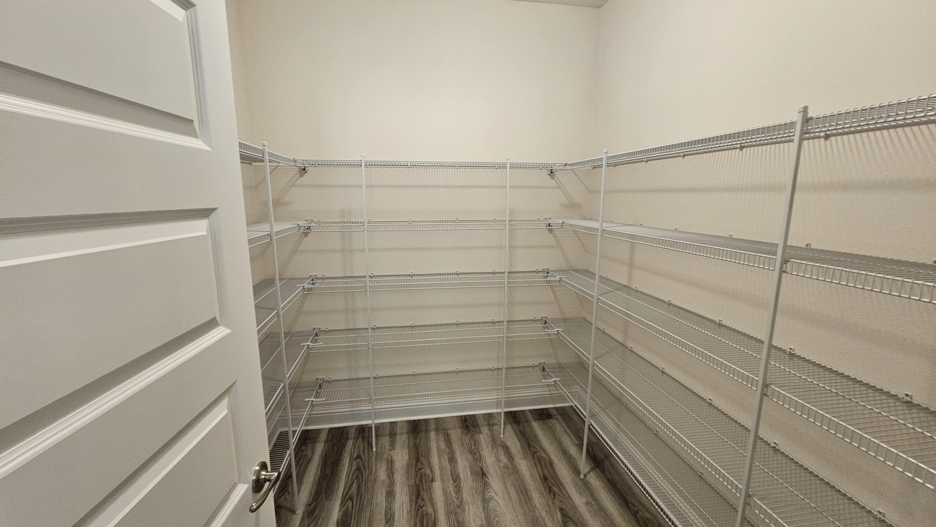 Nature Lake - Residential