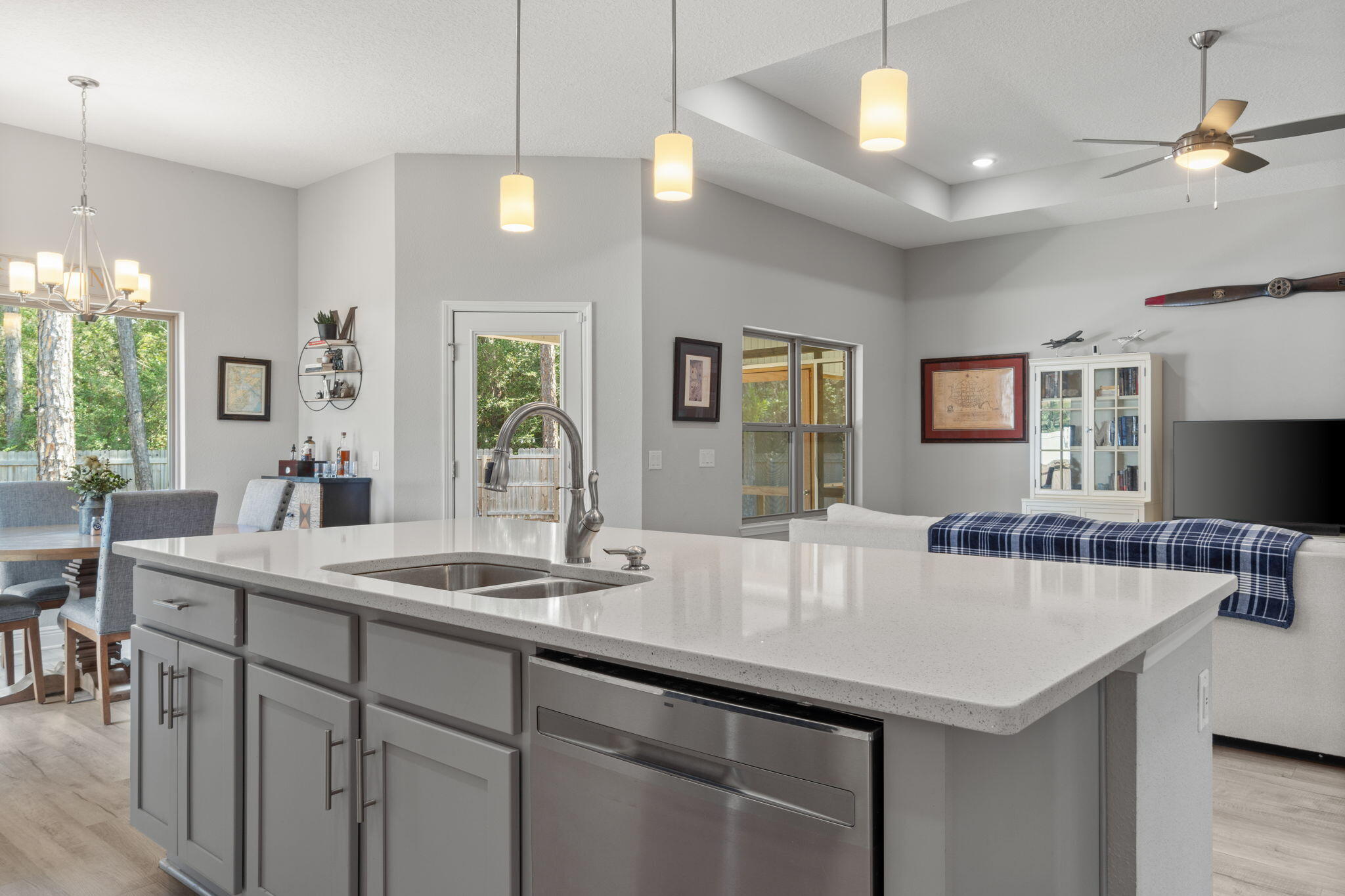 HOLLEY BY THE SEA - Residential