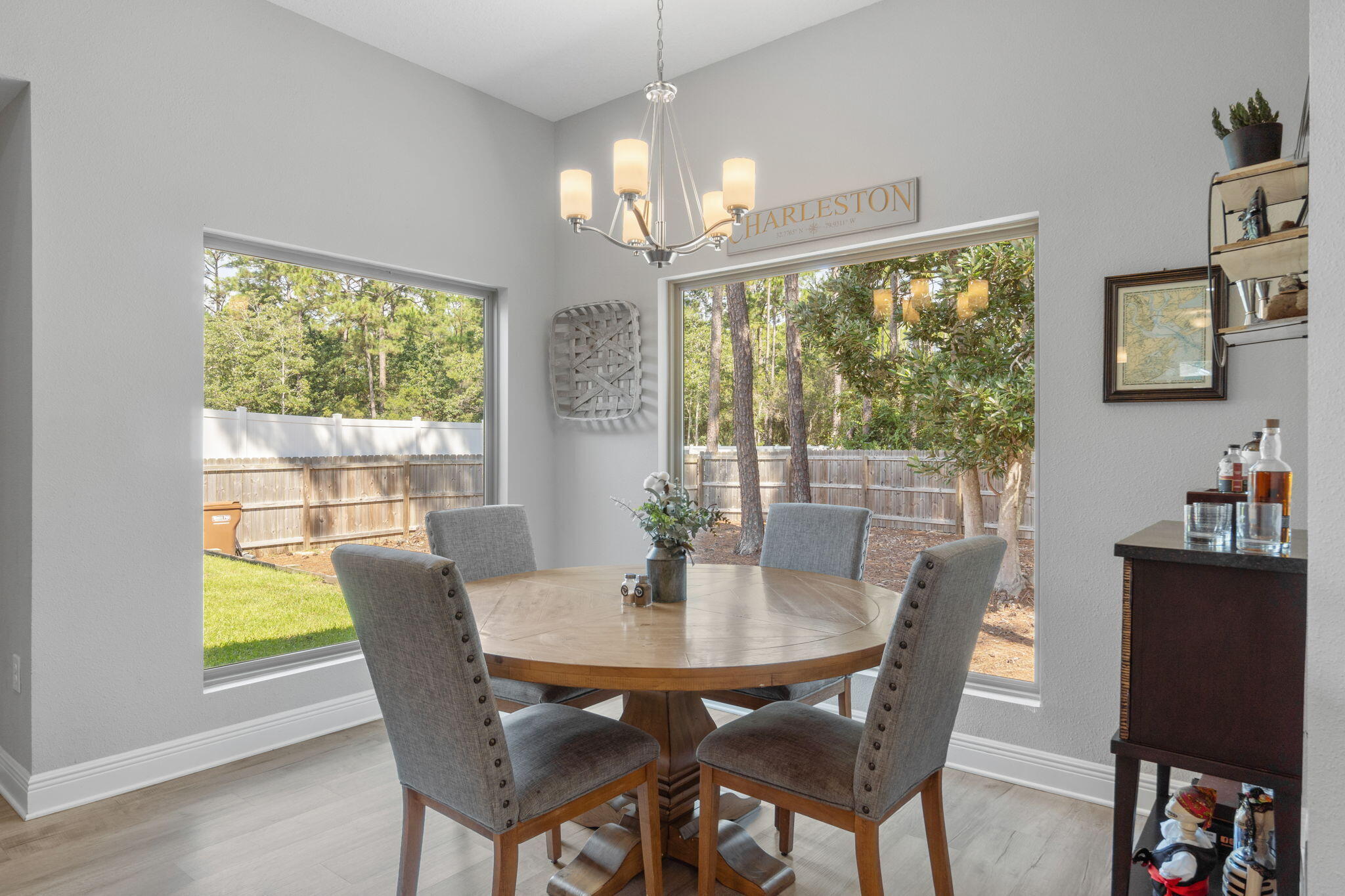 HOLLEY BY THE SEA - Residential