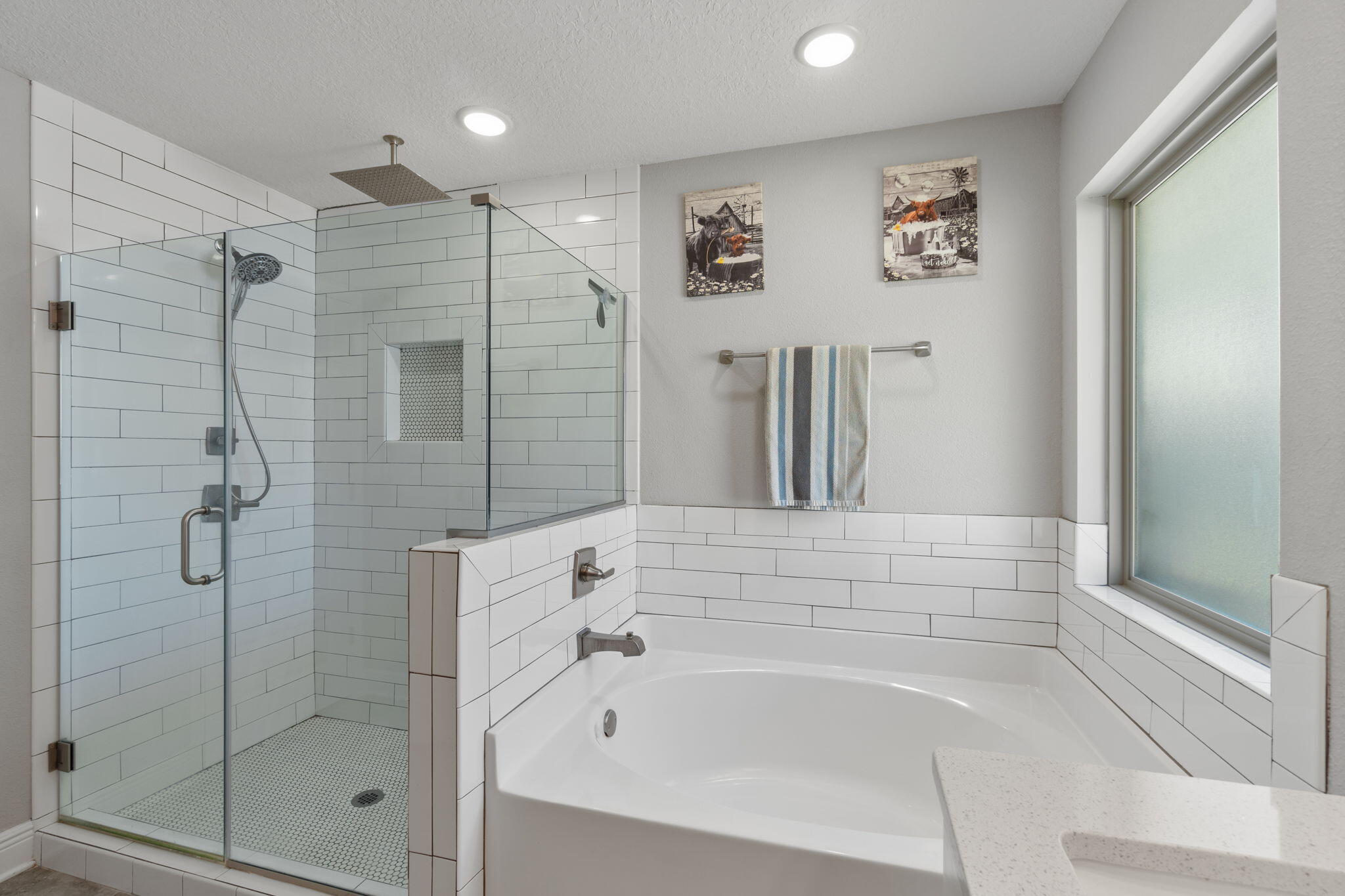 HOLLEY BY THE SEA - Residential