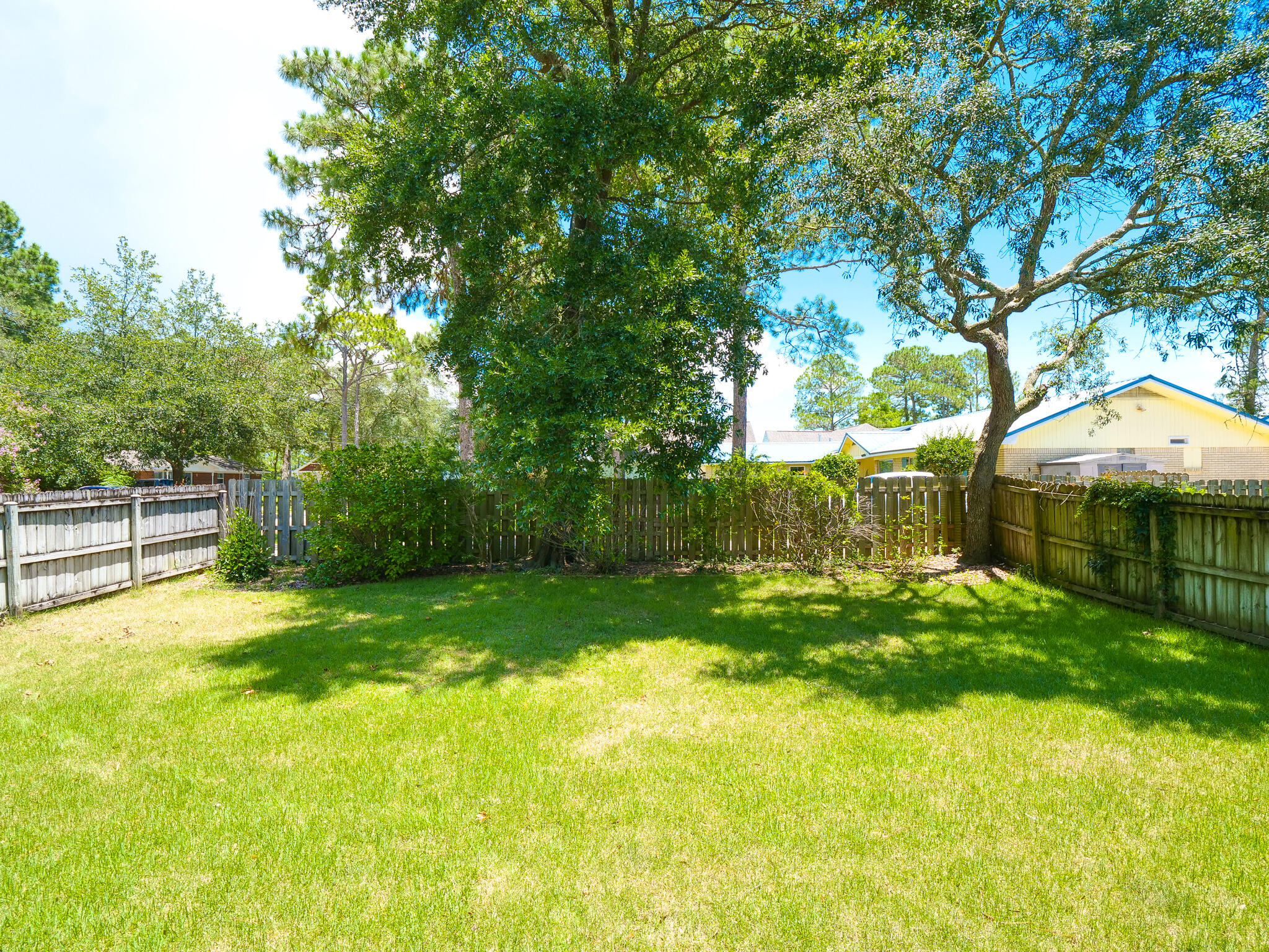 VALPARAISO PINECREST 1 - Residential