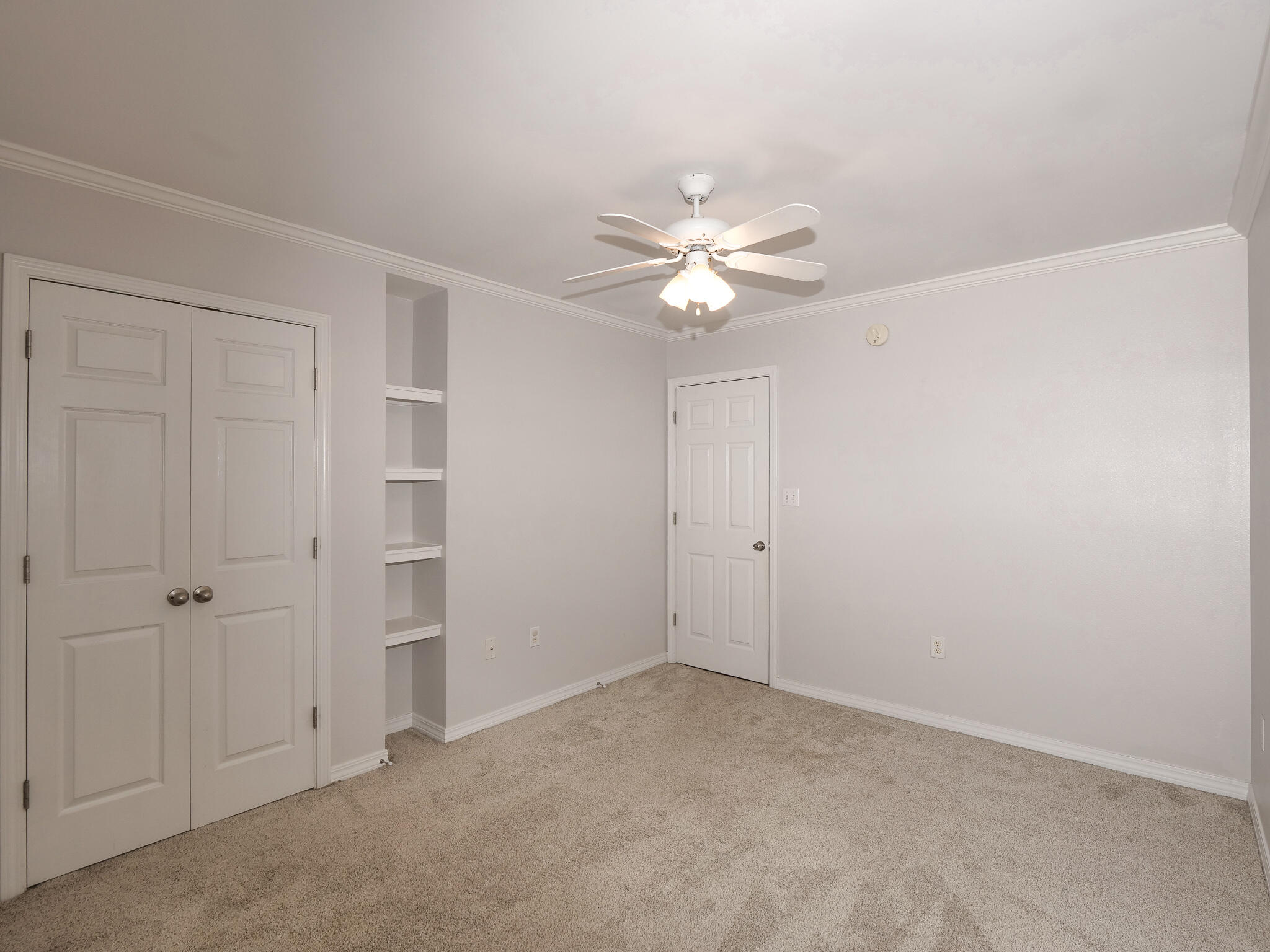 VALPARAISO PINECREST 1 - Residential