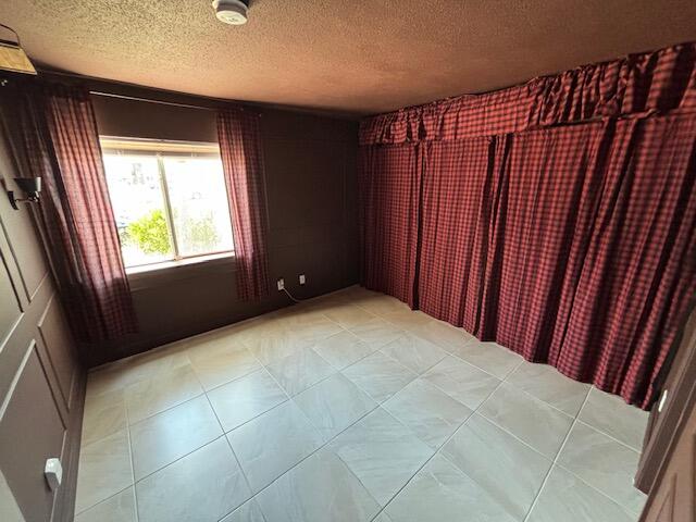 FINISTERRA CONDO - Residential Lease