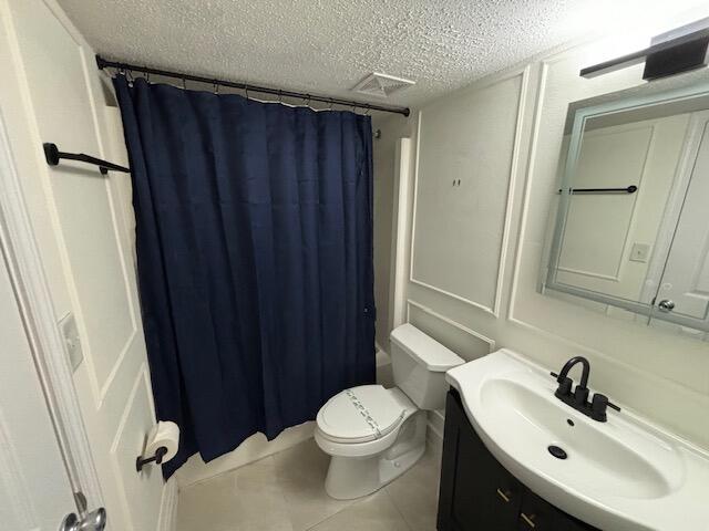 FINISTERRA CONDO - Residential Lease