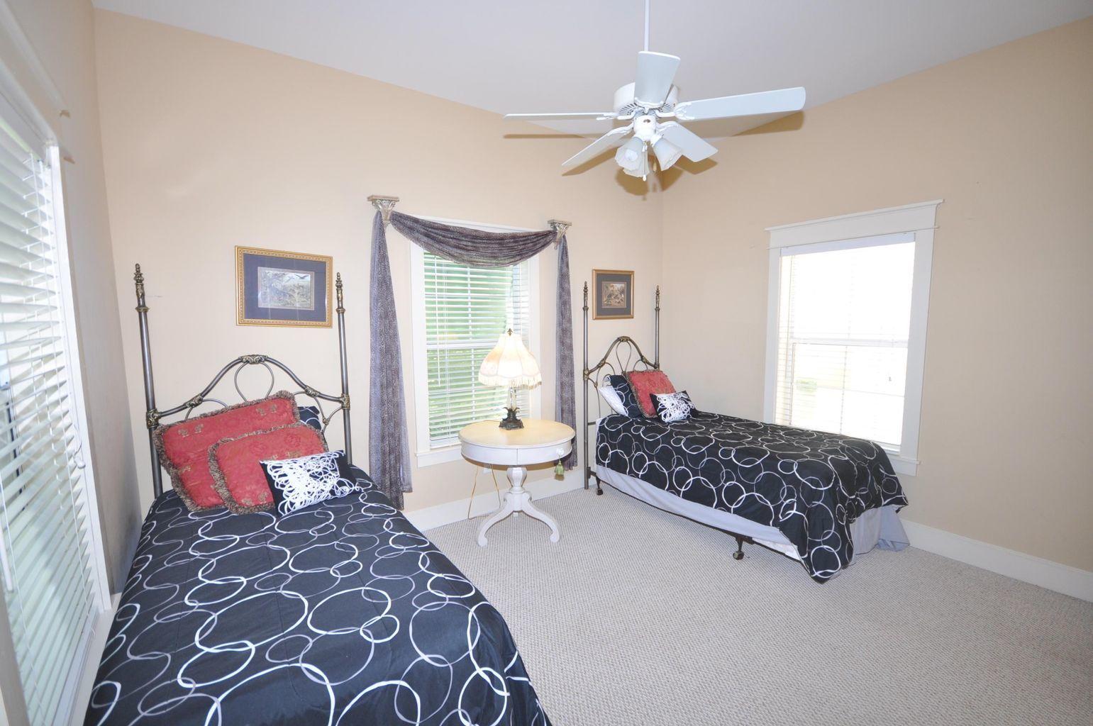 GRAND HARBOUR - Residential Lease