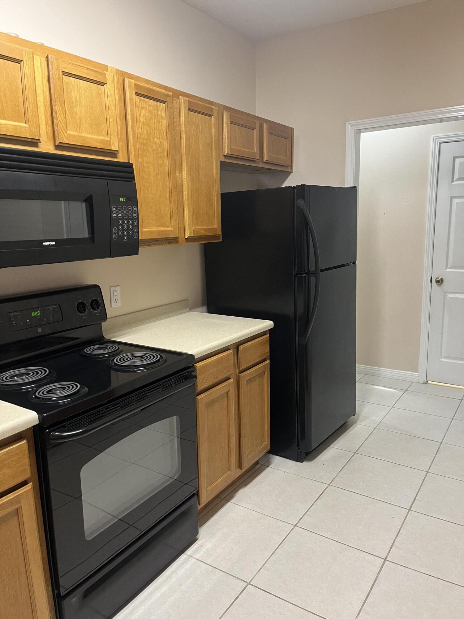 BEAVER RUN TOWNHOMES - Residential Lease