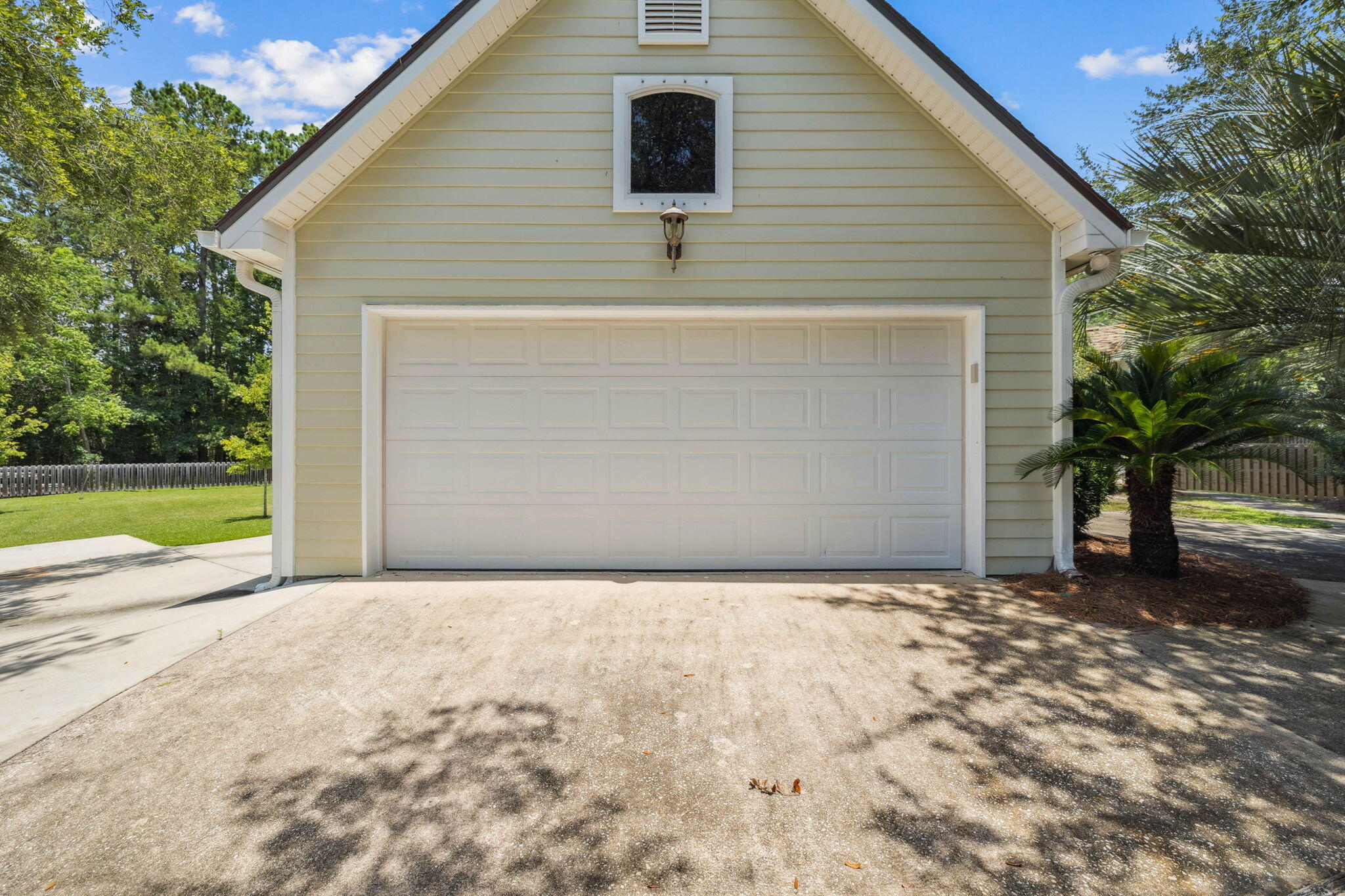 SHADY OAKS - Residential