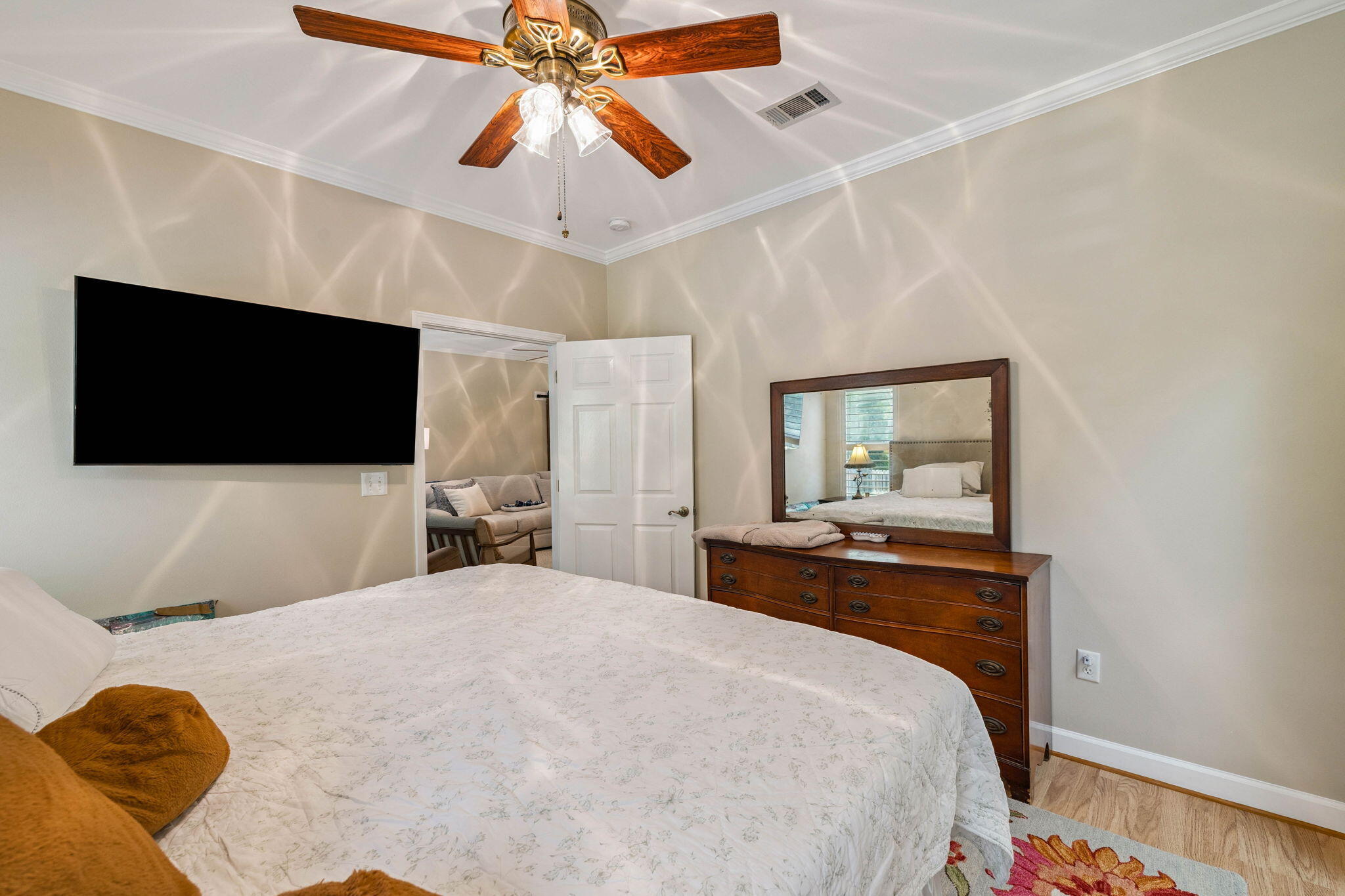 SHADY OAKS - Residential