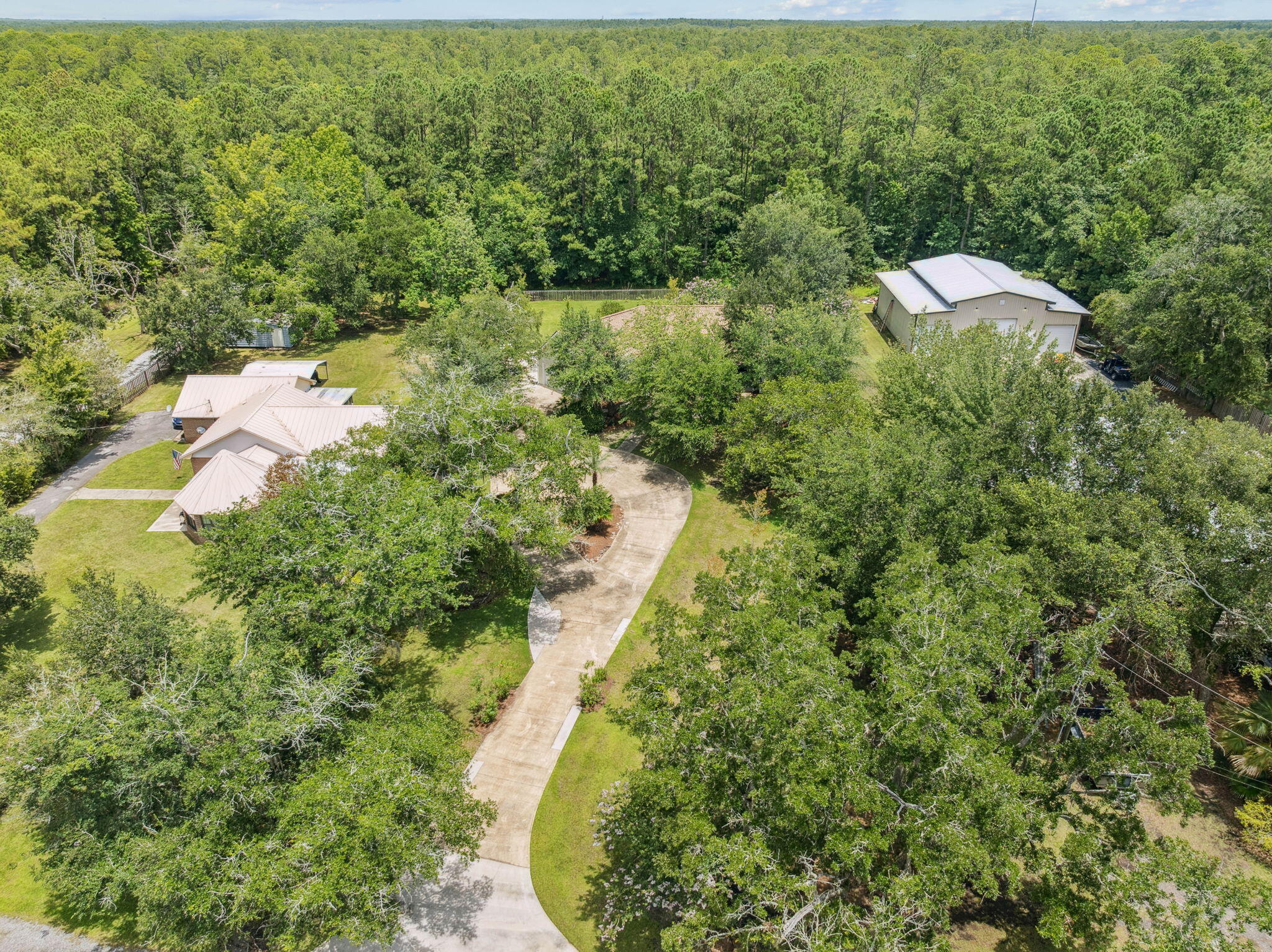 SHADY OAKS - Residential