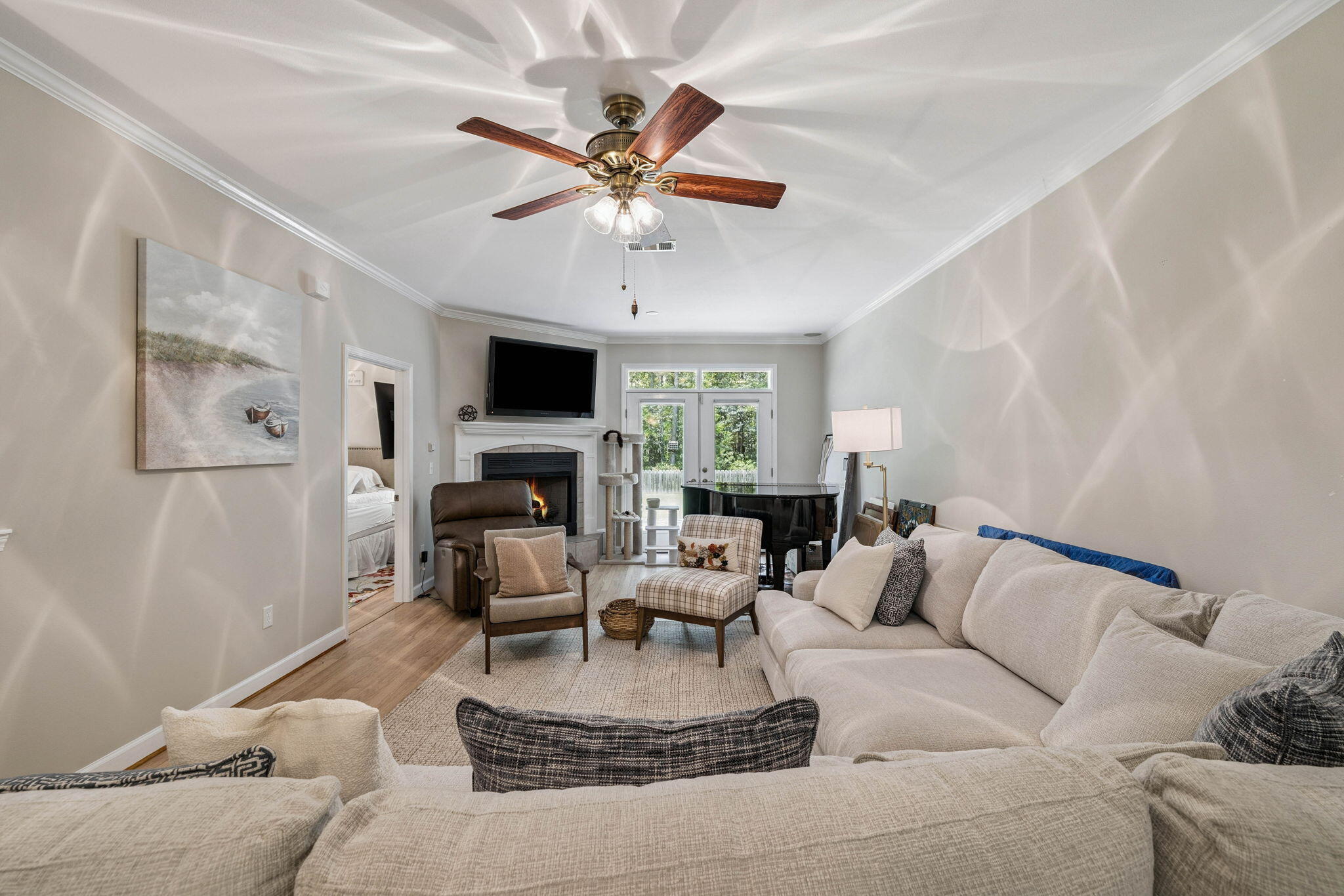 SHADY OAKS - Residential