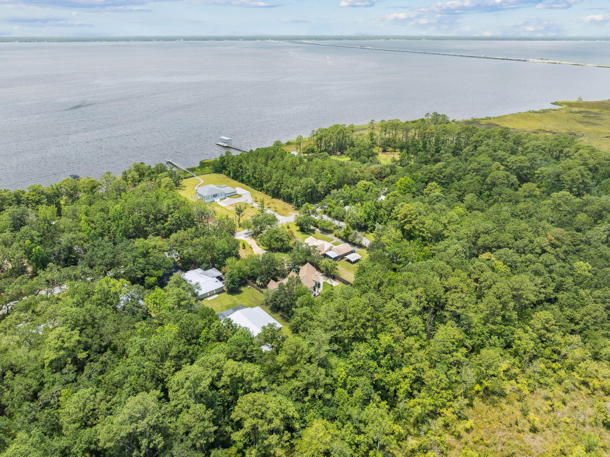 SHADY OAKS - Residential