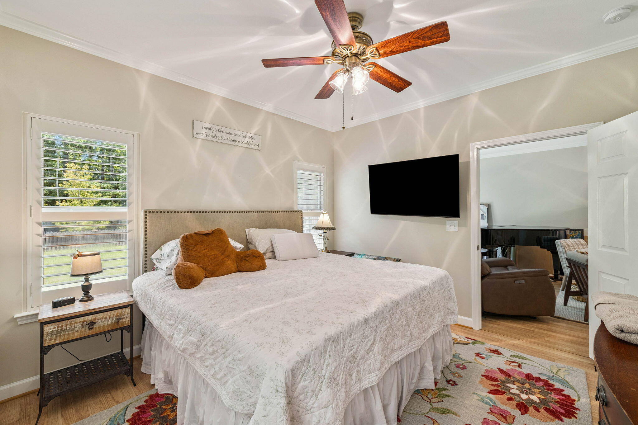 SHADY OAKS - Residential