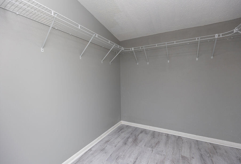 DEVAUX T/H - Residential Lease