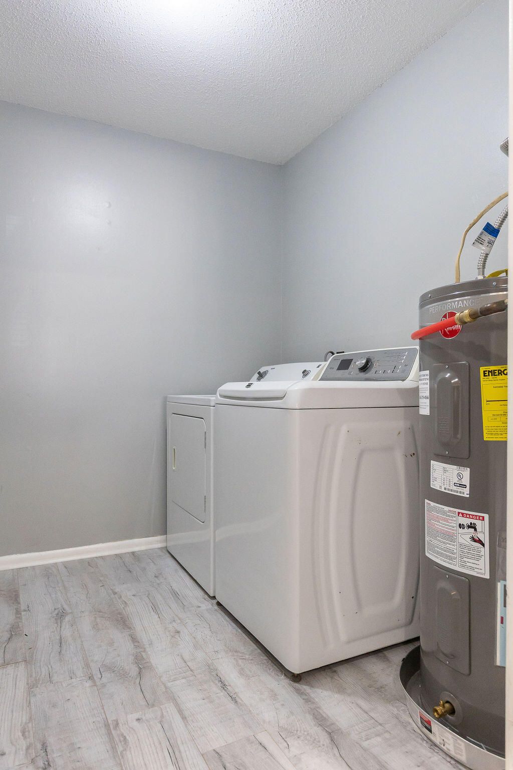 DEVAUX T/H - Residential Lease