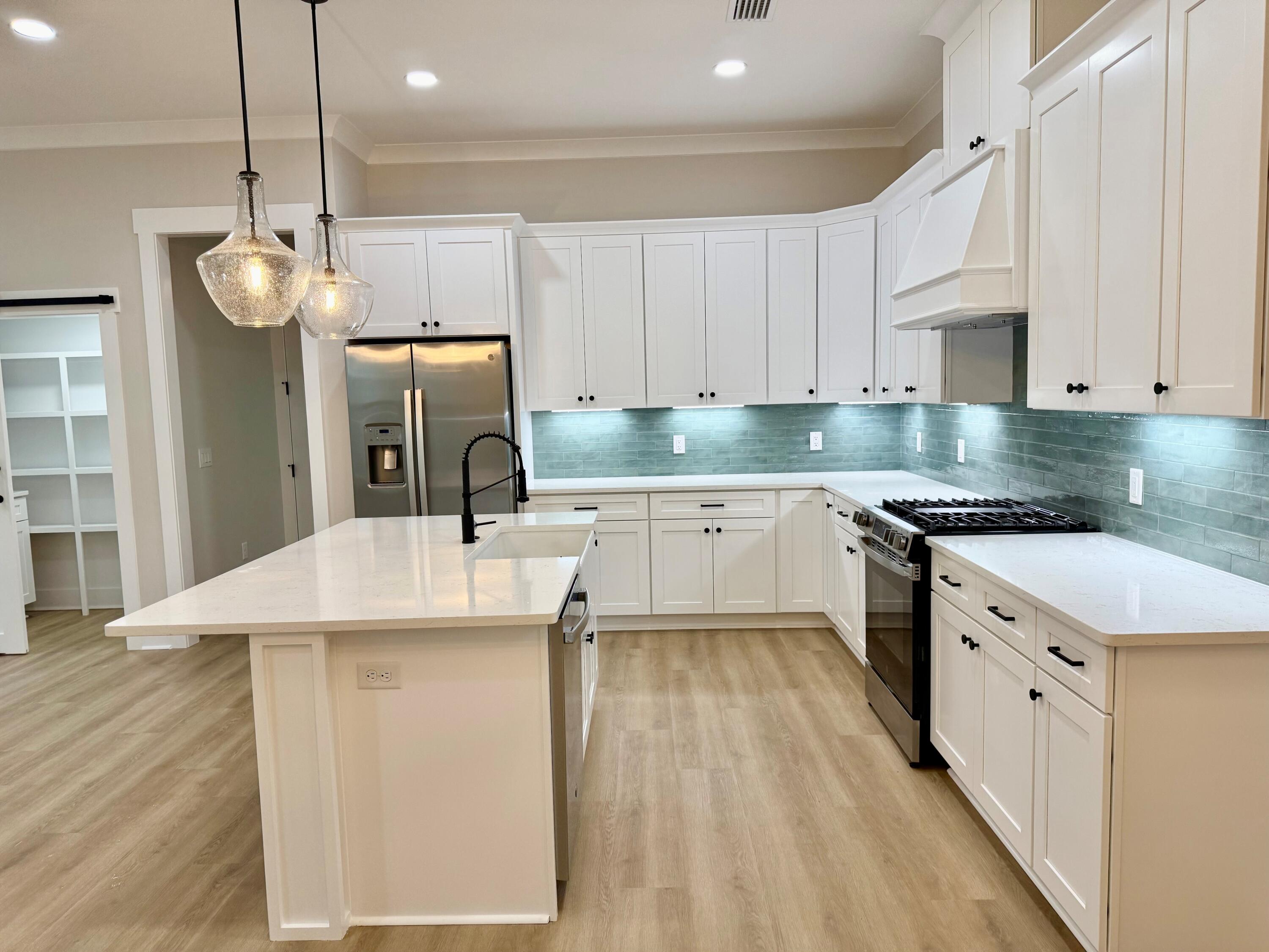 DEER MOSS CREEK - Residential