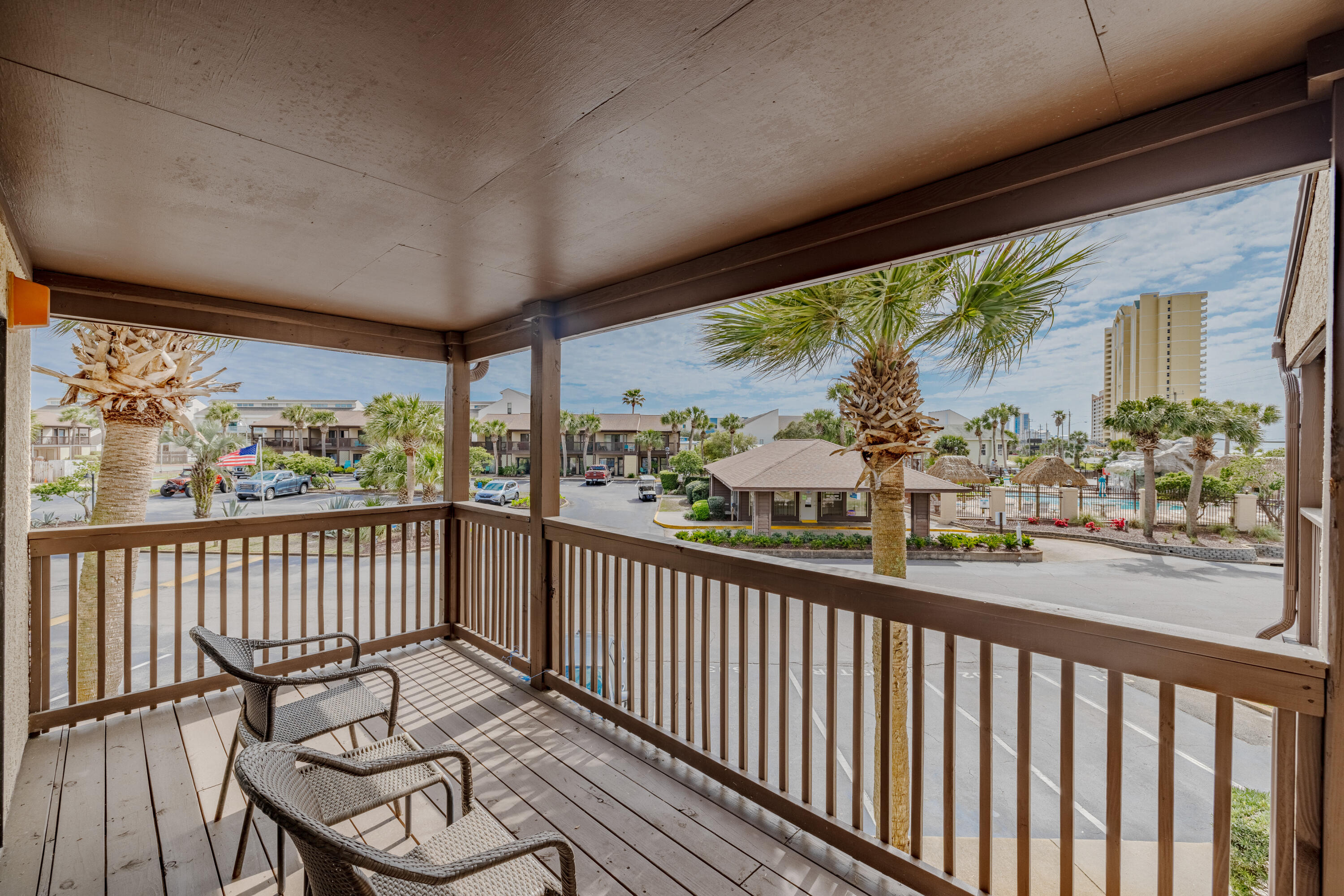 PORTSIDE RESORT - Residential