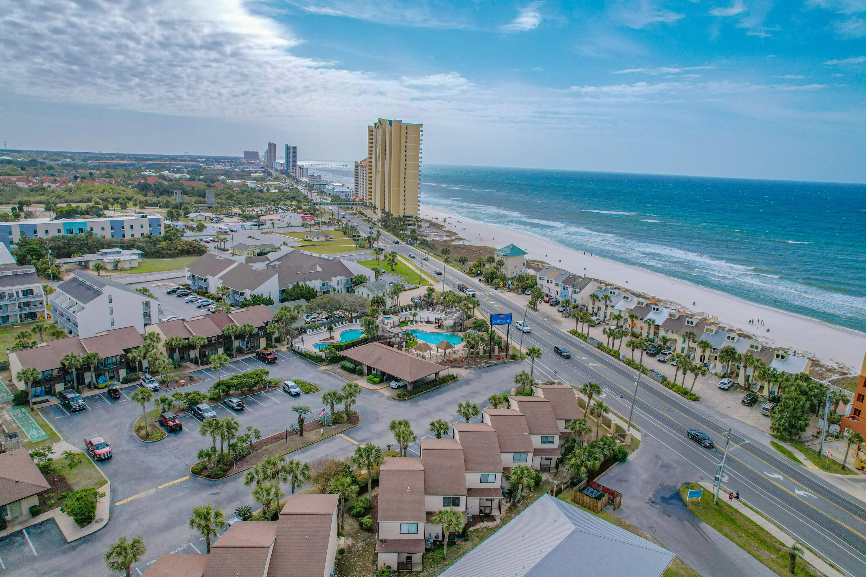 PORTSIDE RESORT - Residential