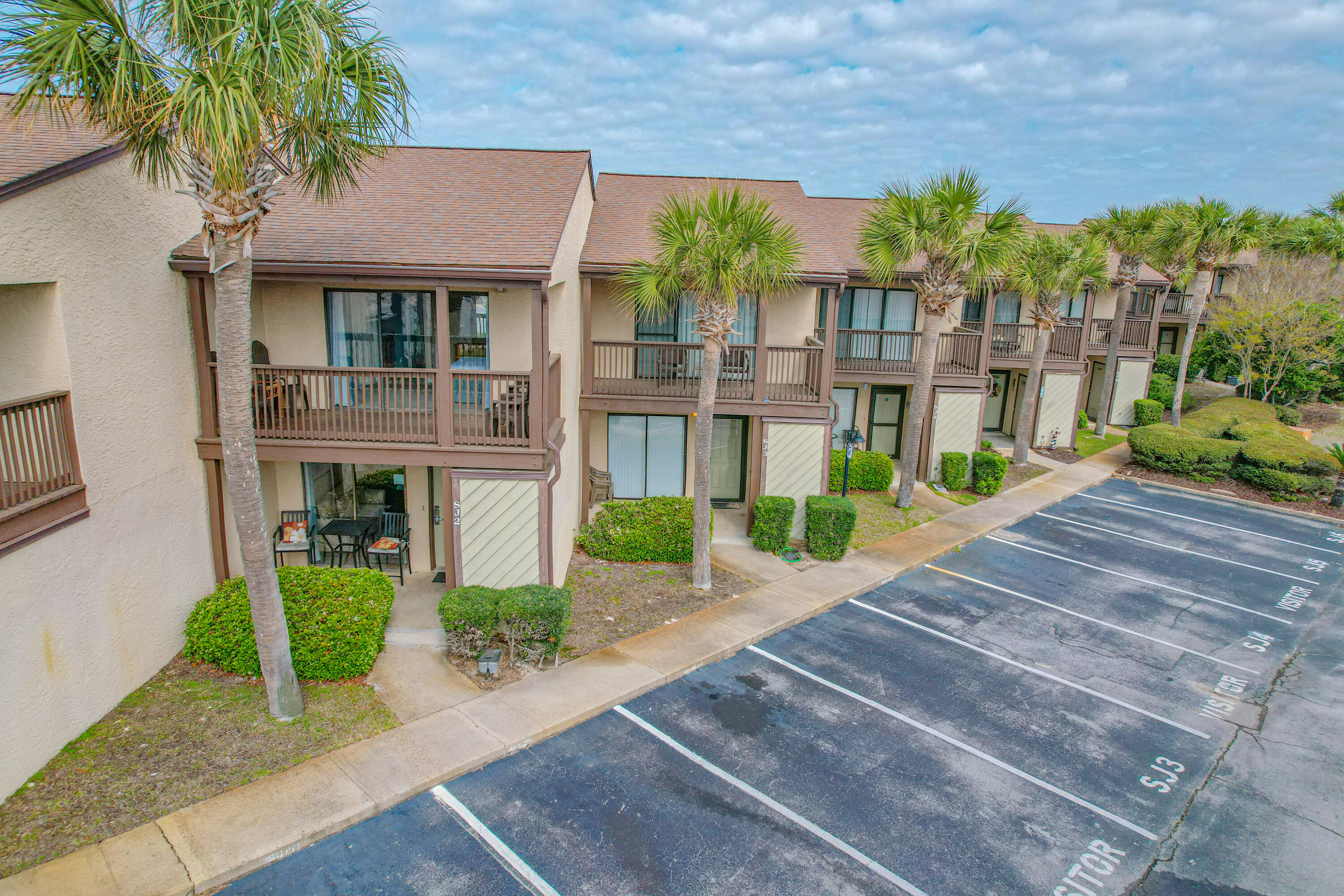 PORTSIDE RESORT - Residential