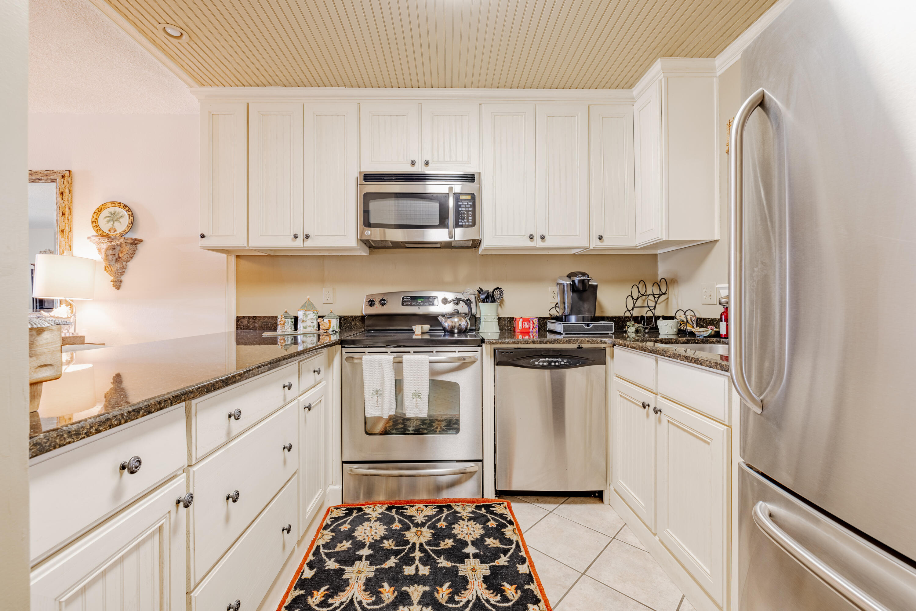 PORTSIDE RESORT - Residential