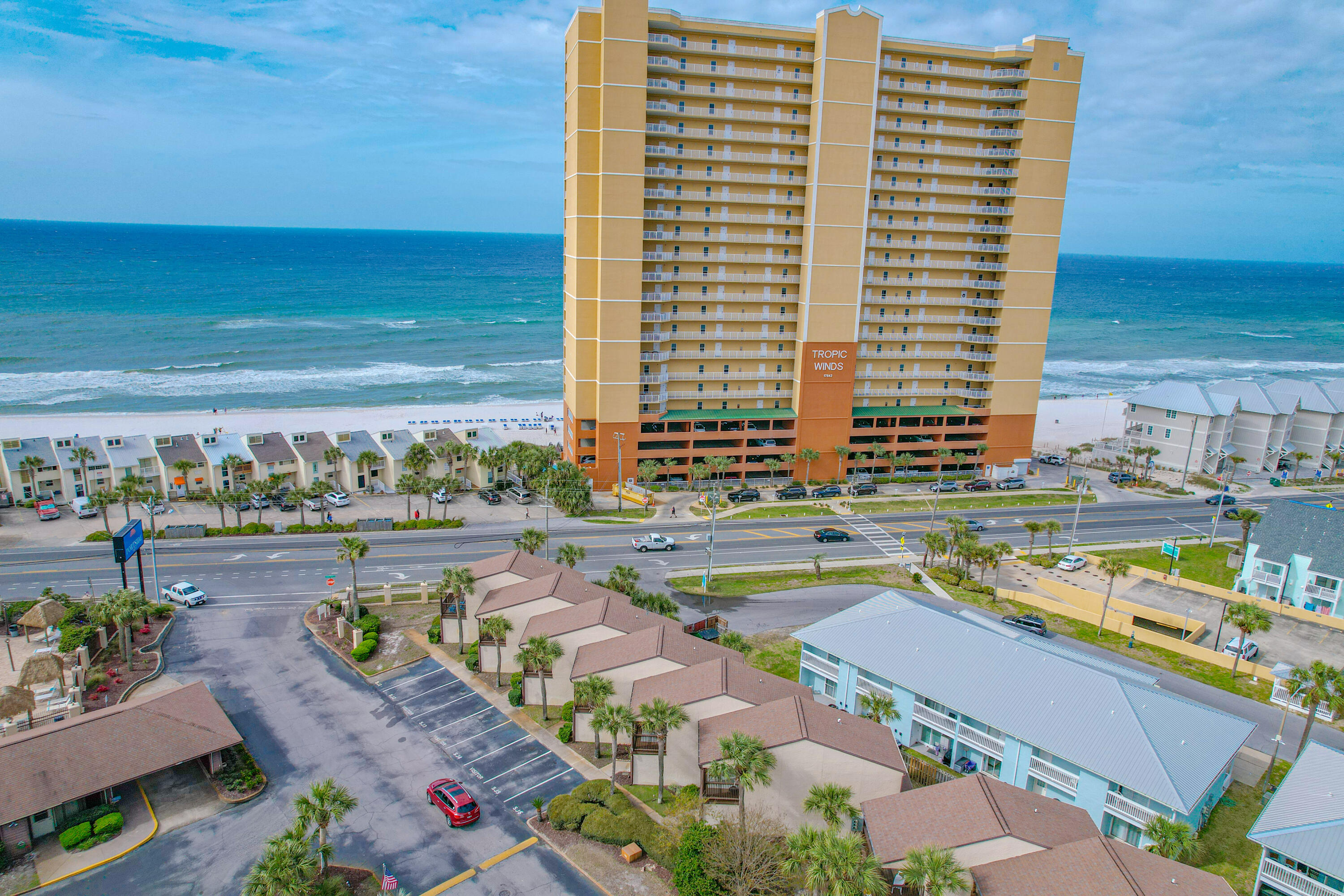 PORTSIDE RESORT - Residential