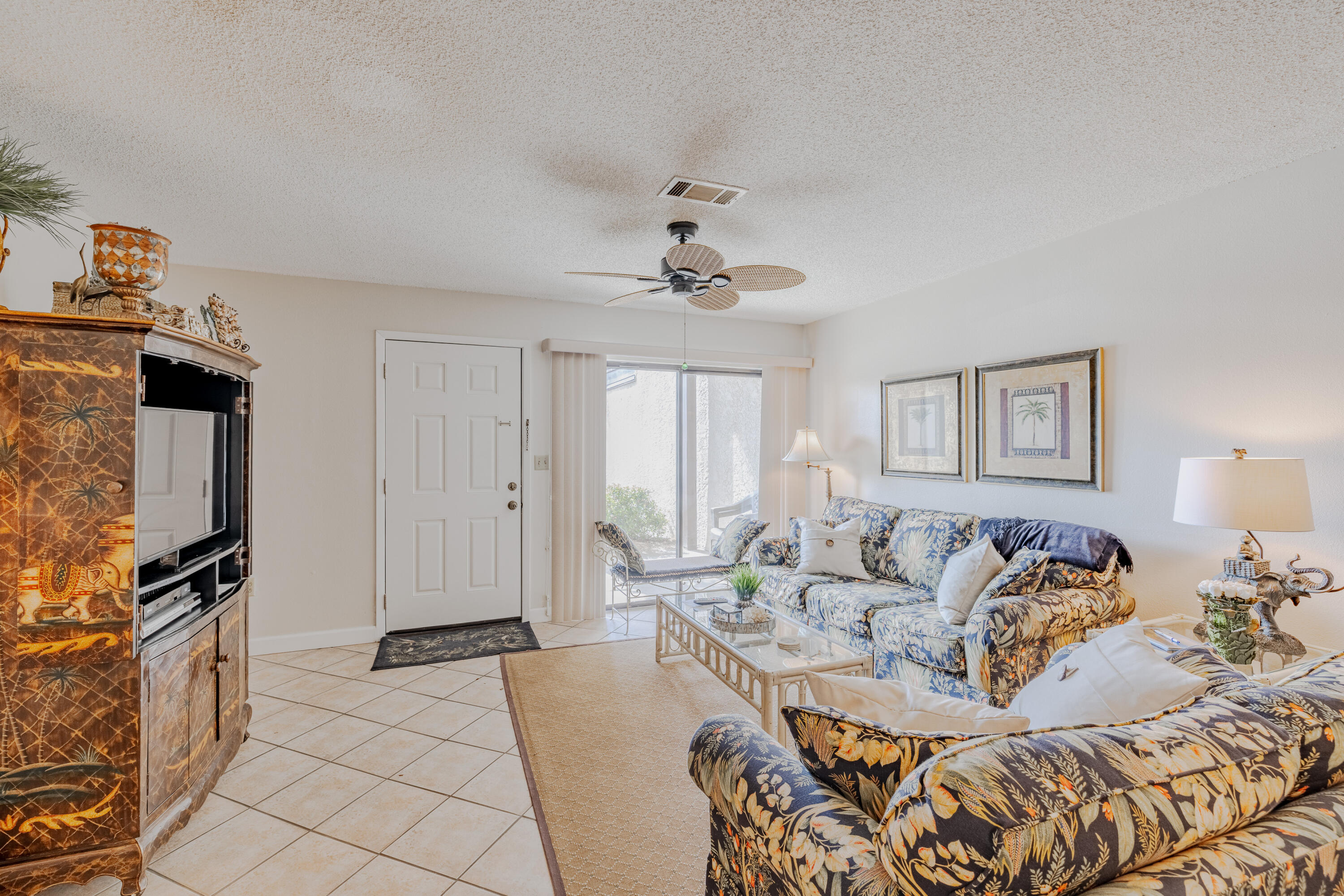 PORTSIDE RESORT - Residential