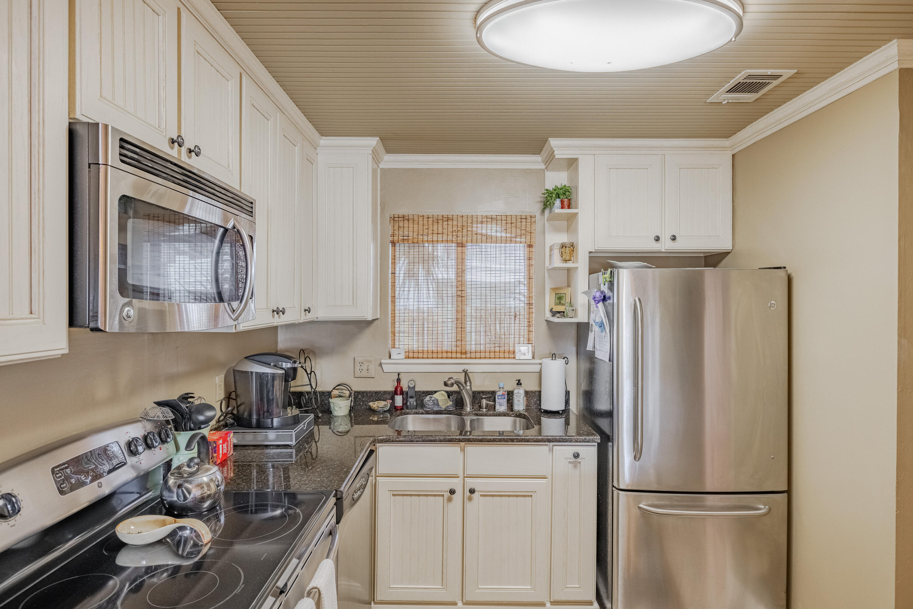 PORTSIDE RESORT - Residential