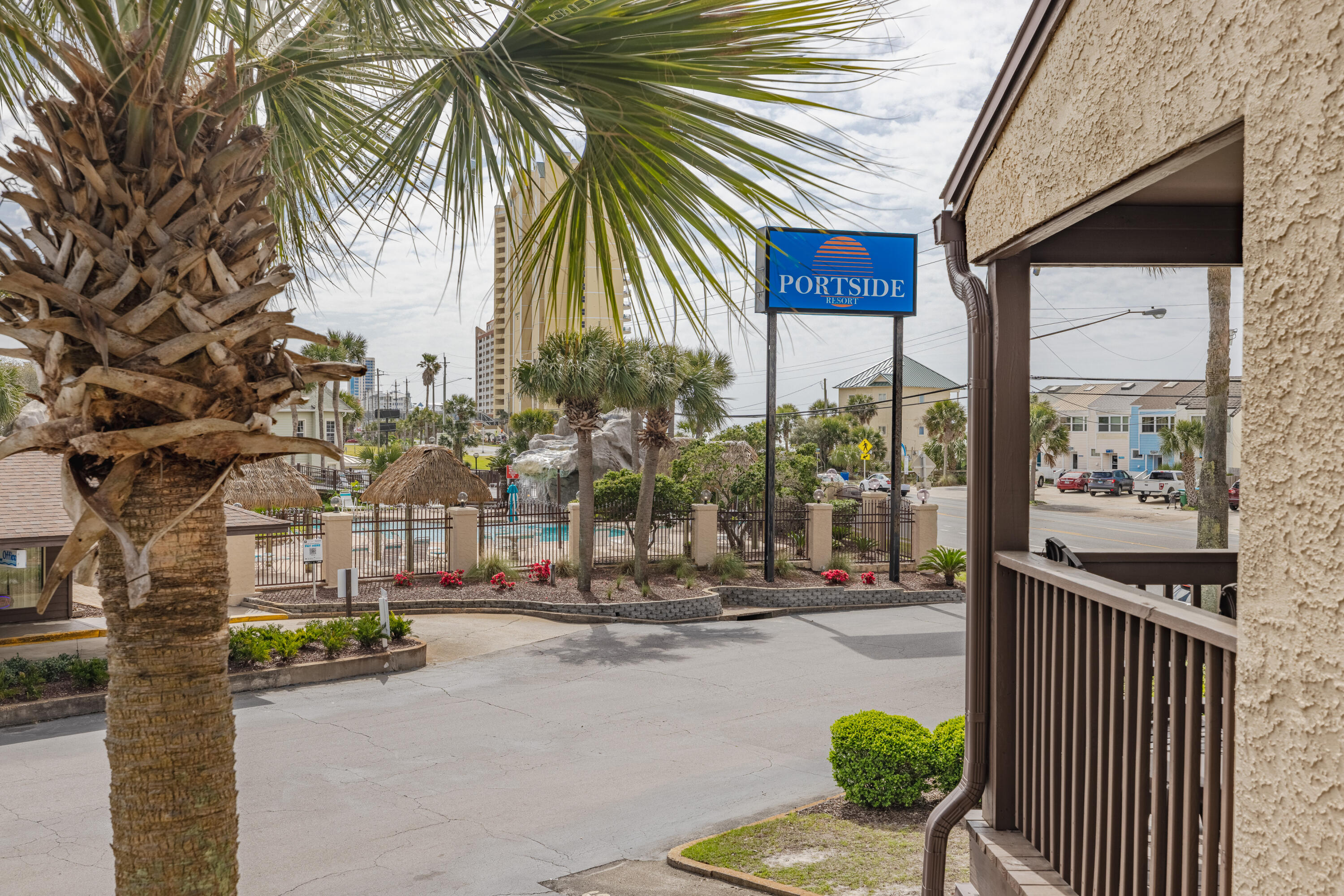 PORTSIDE RESORT - Residential