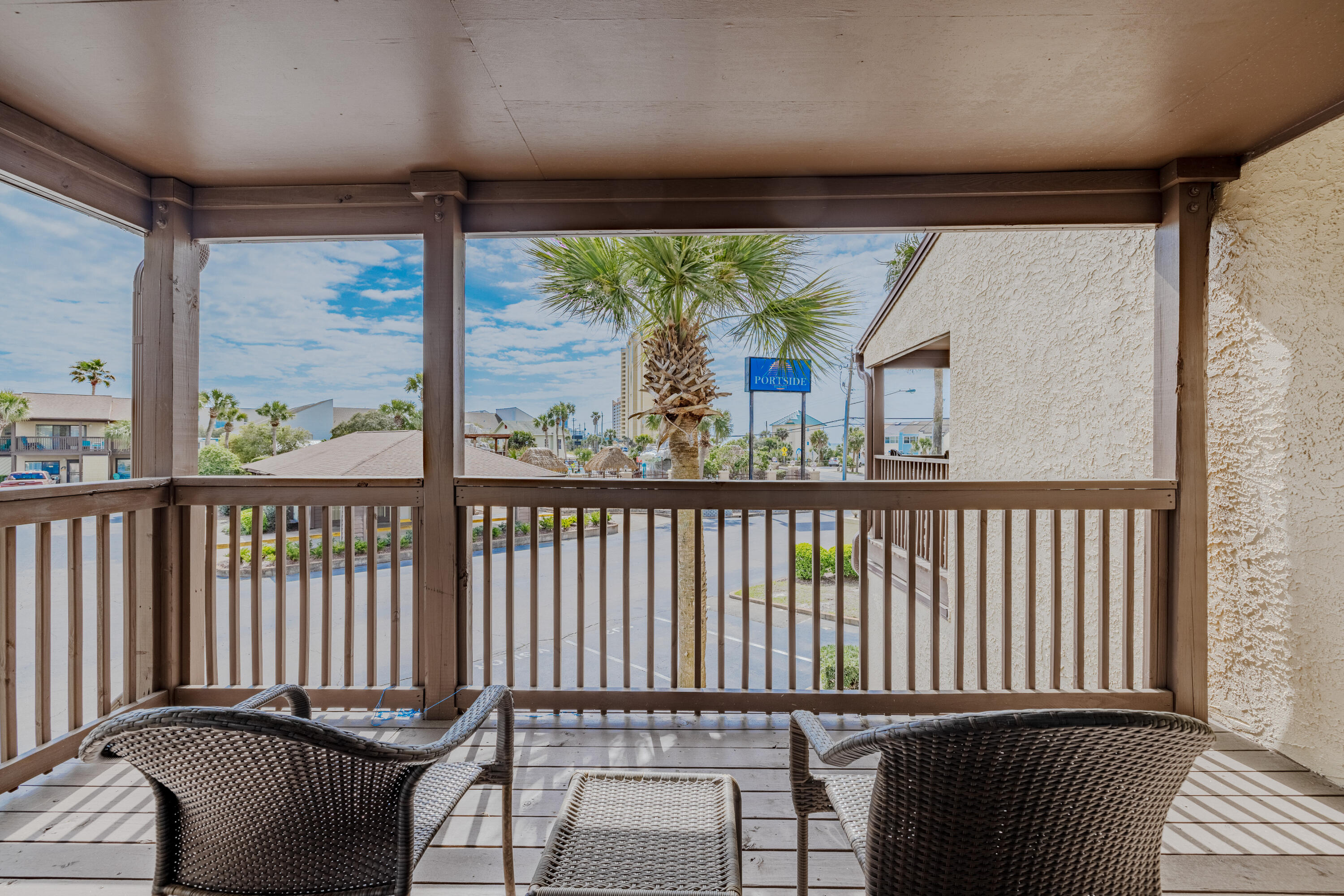 PORTSIDE RESORT - Residential