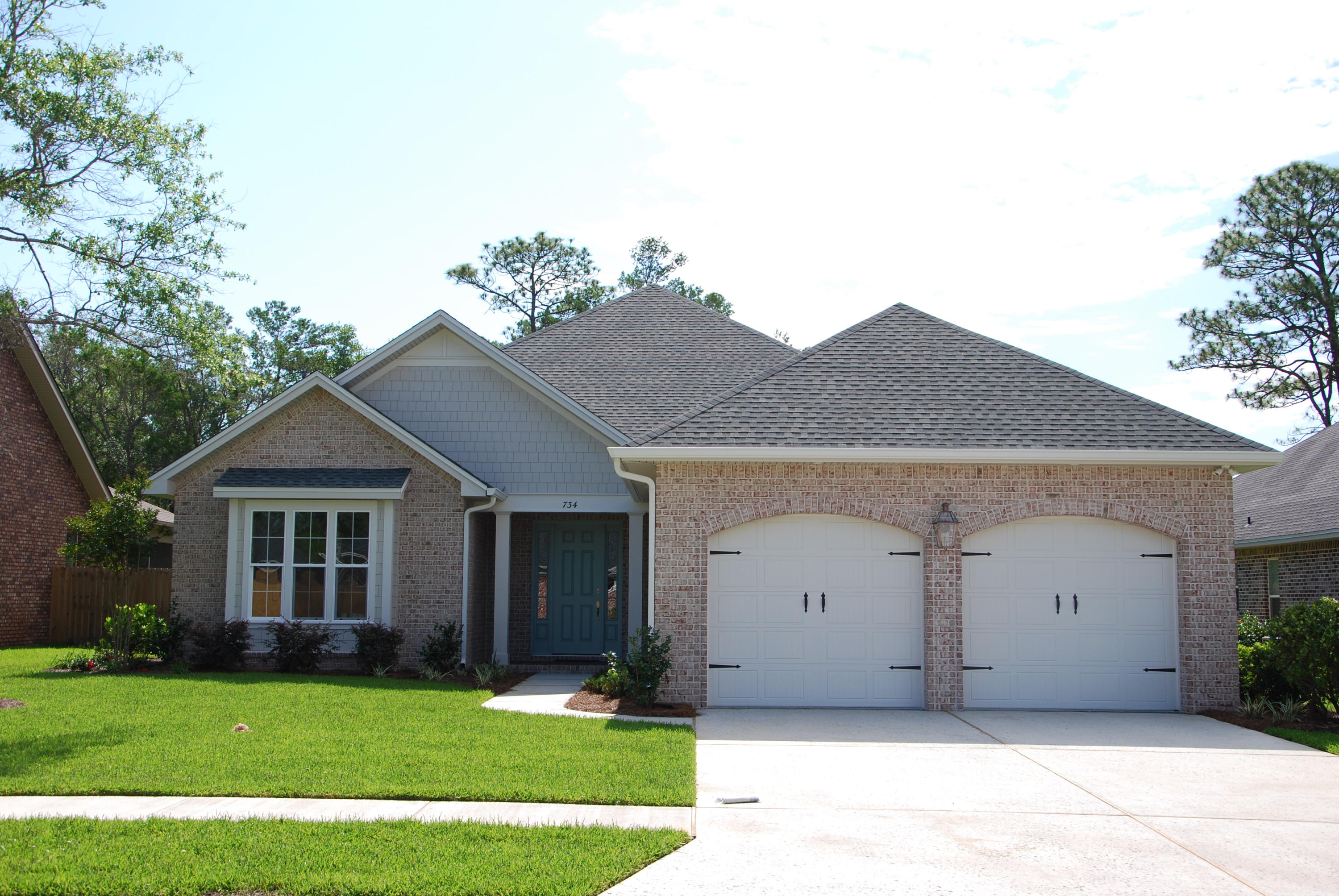 MAGNOLIA WOODS - Residential