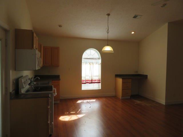 BAY MAGNOLIA - Residential