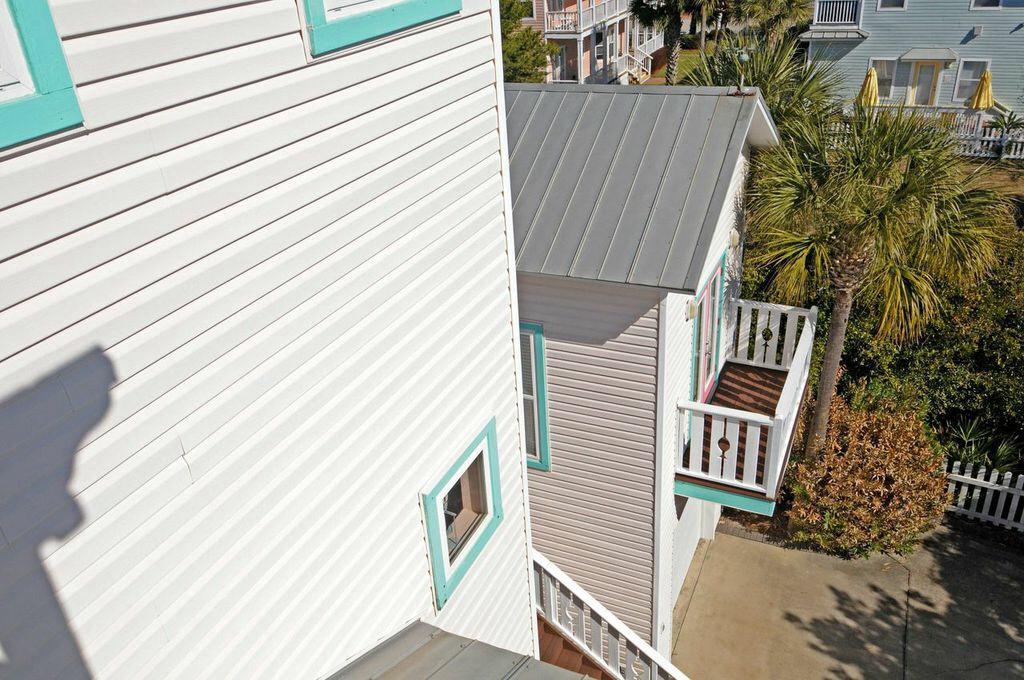 Crystal shores - Residential