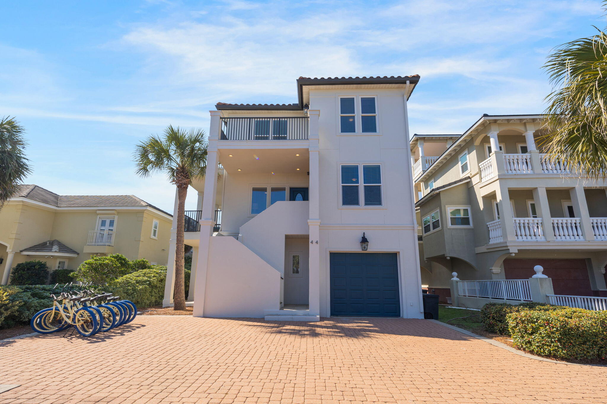 GRANDE BEACH - Residential