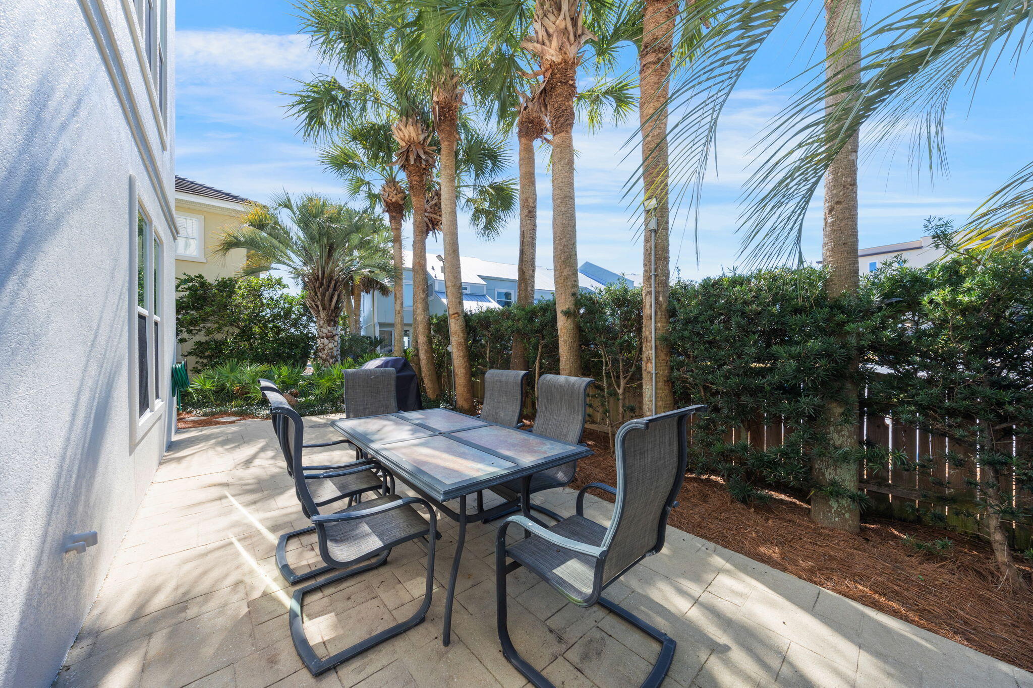 GRANDE BEACH - Residential