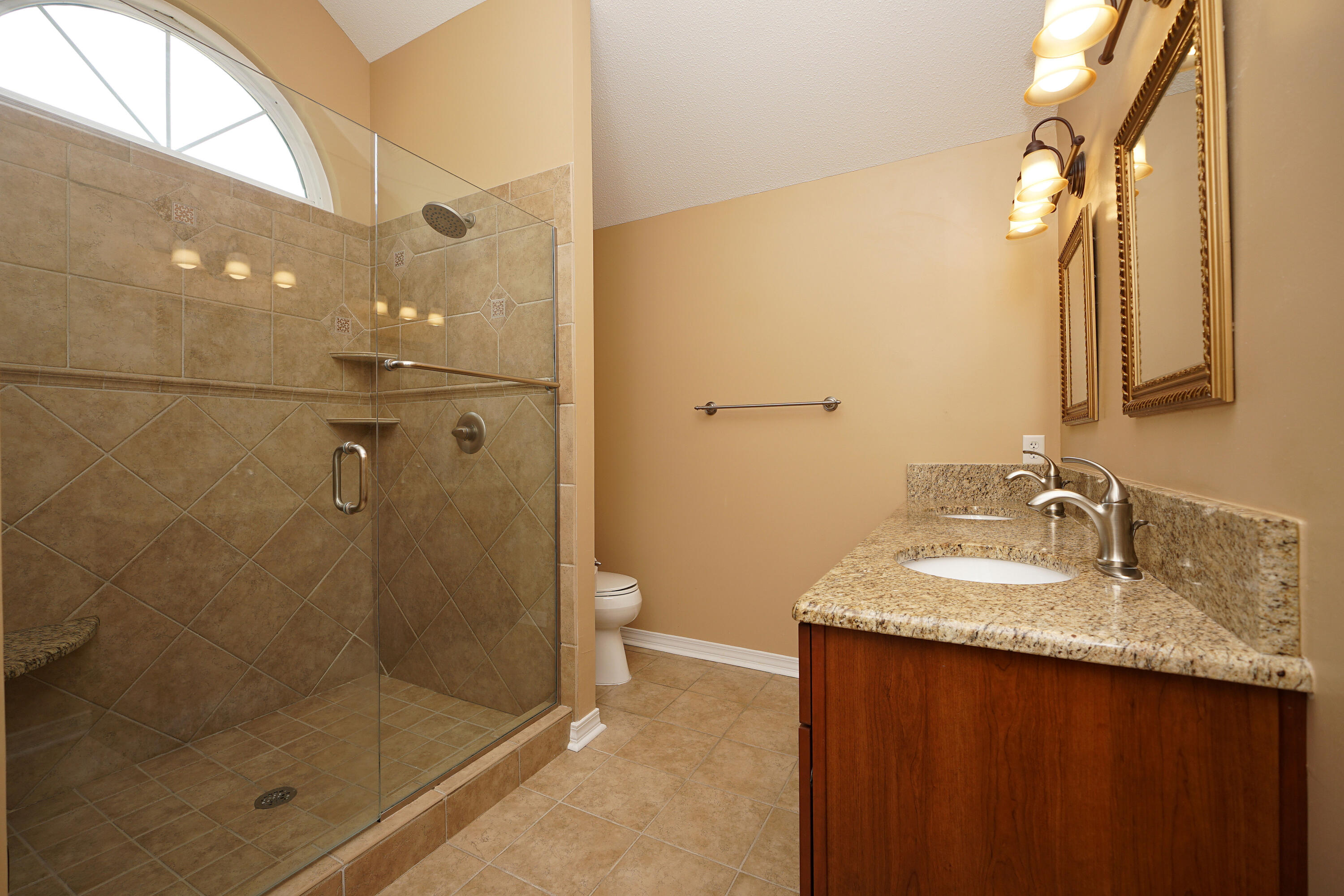 PARKWOOD PLACE AT BLUEWATER BAY - Residential