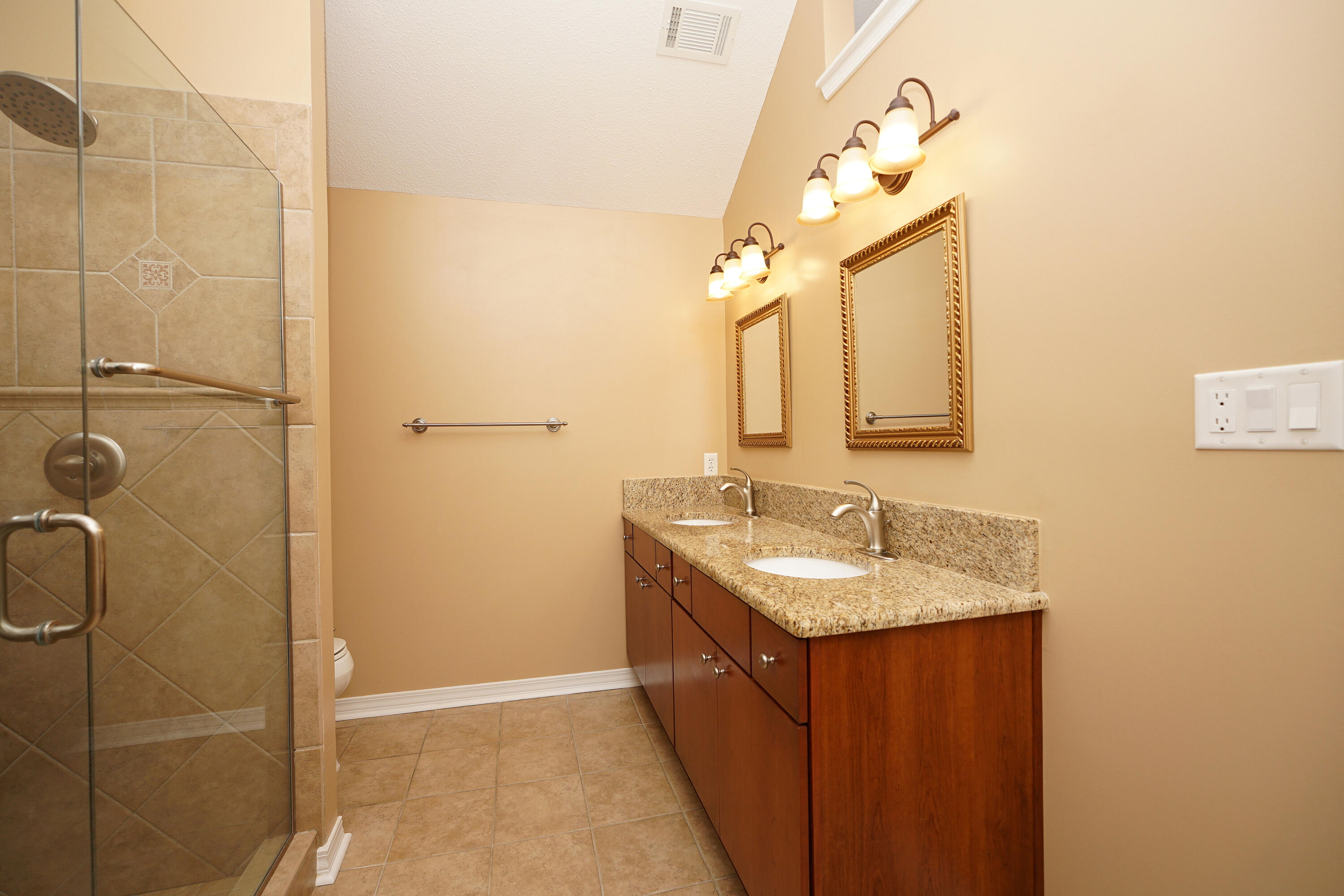 PARKWOOD PLACE AT BLUEWATER BAY - Residential