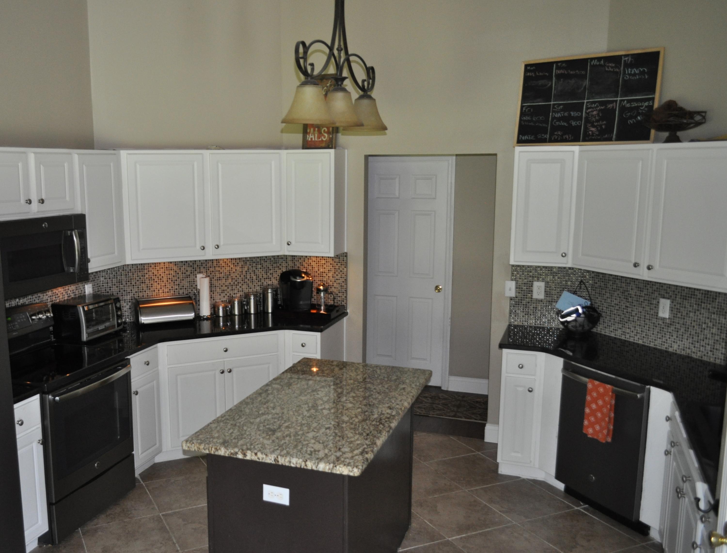 ASHBERRY WOODS - Residential