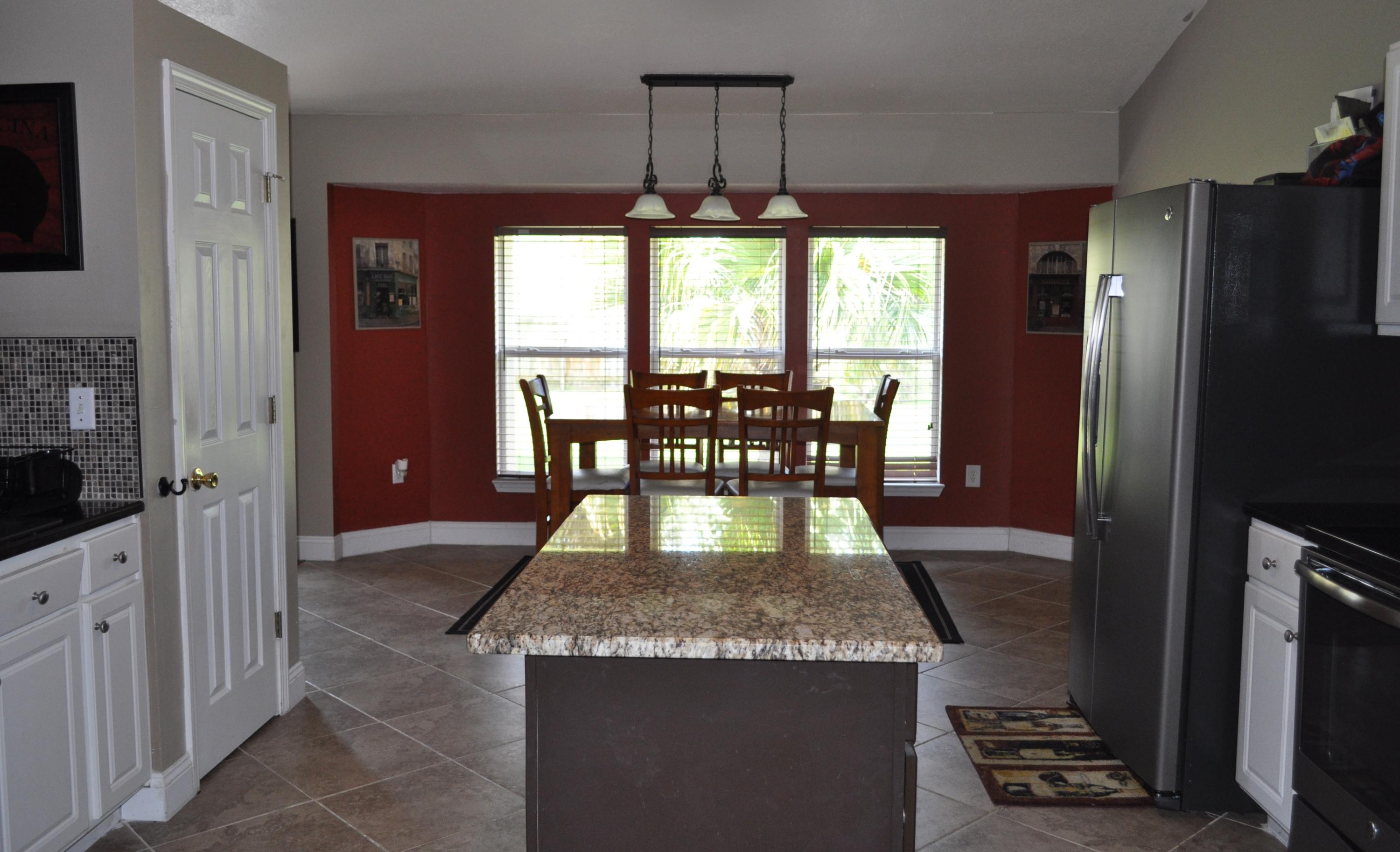 ASHBERRY WOODS - Residential