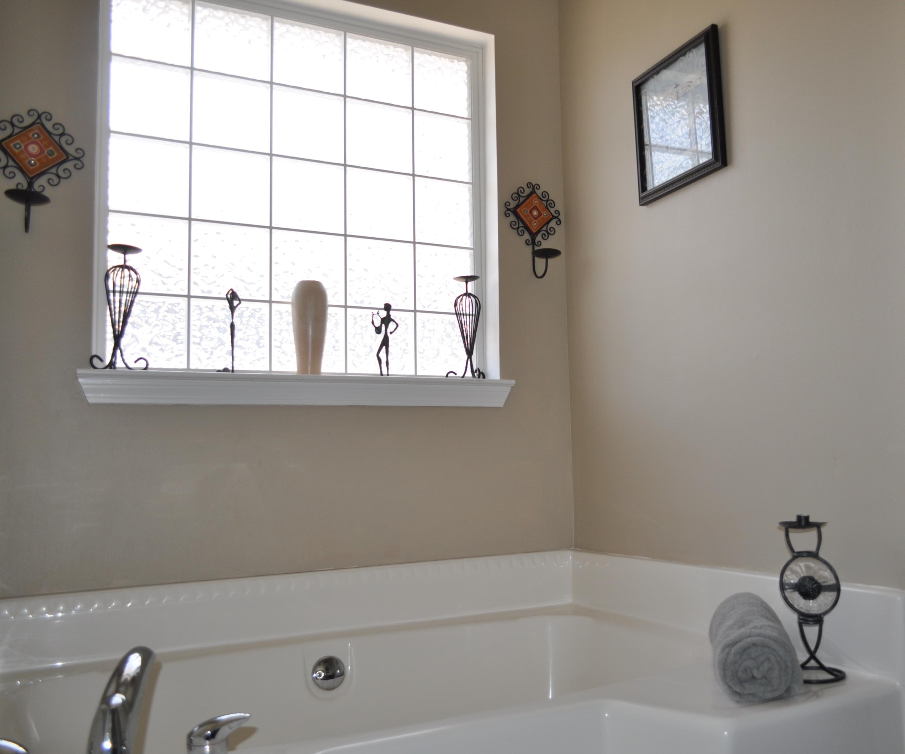 ASHBERRY WOODS - Residential