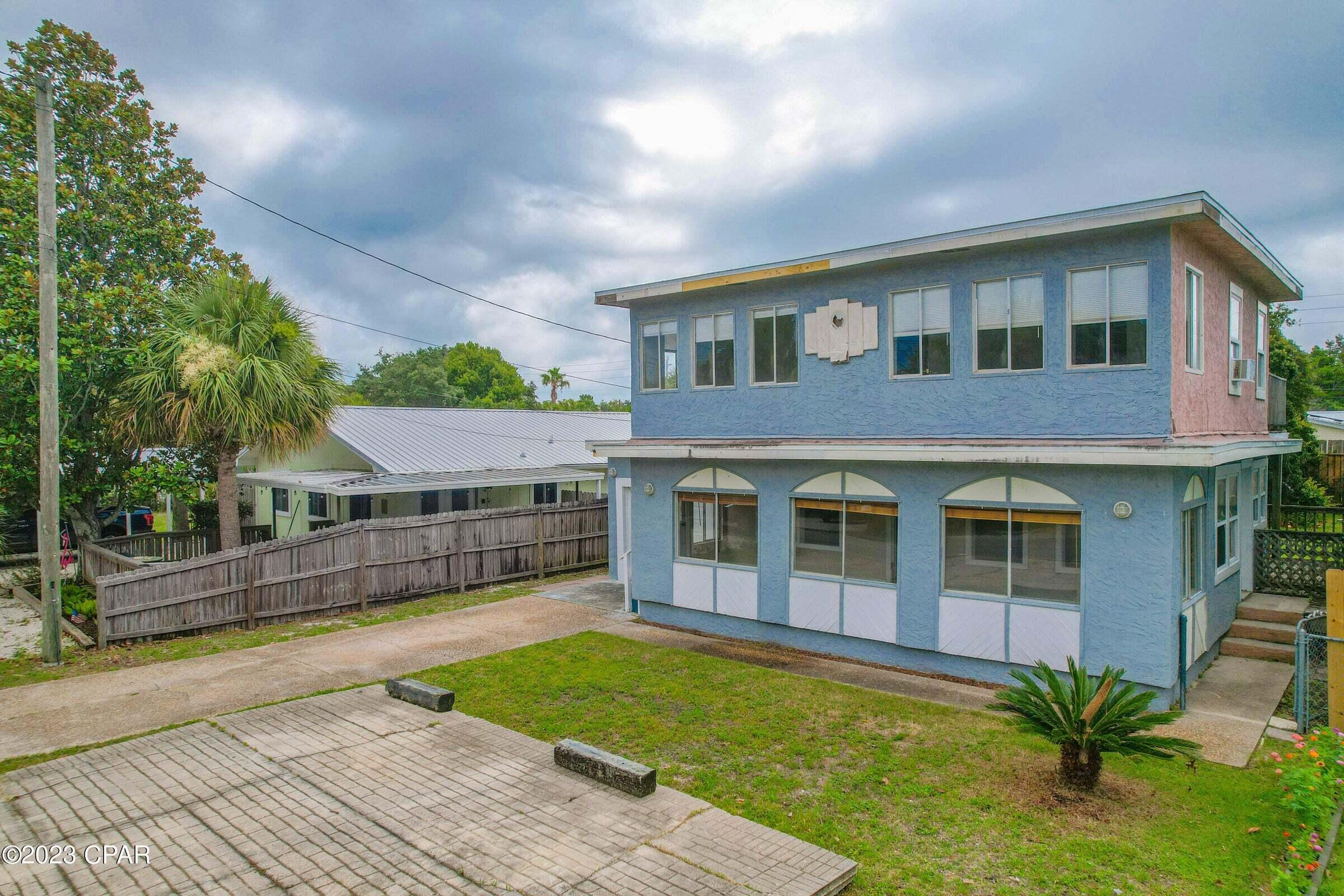 LAGUNA BEACH ESTATES 7TH ADDN - Residential