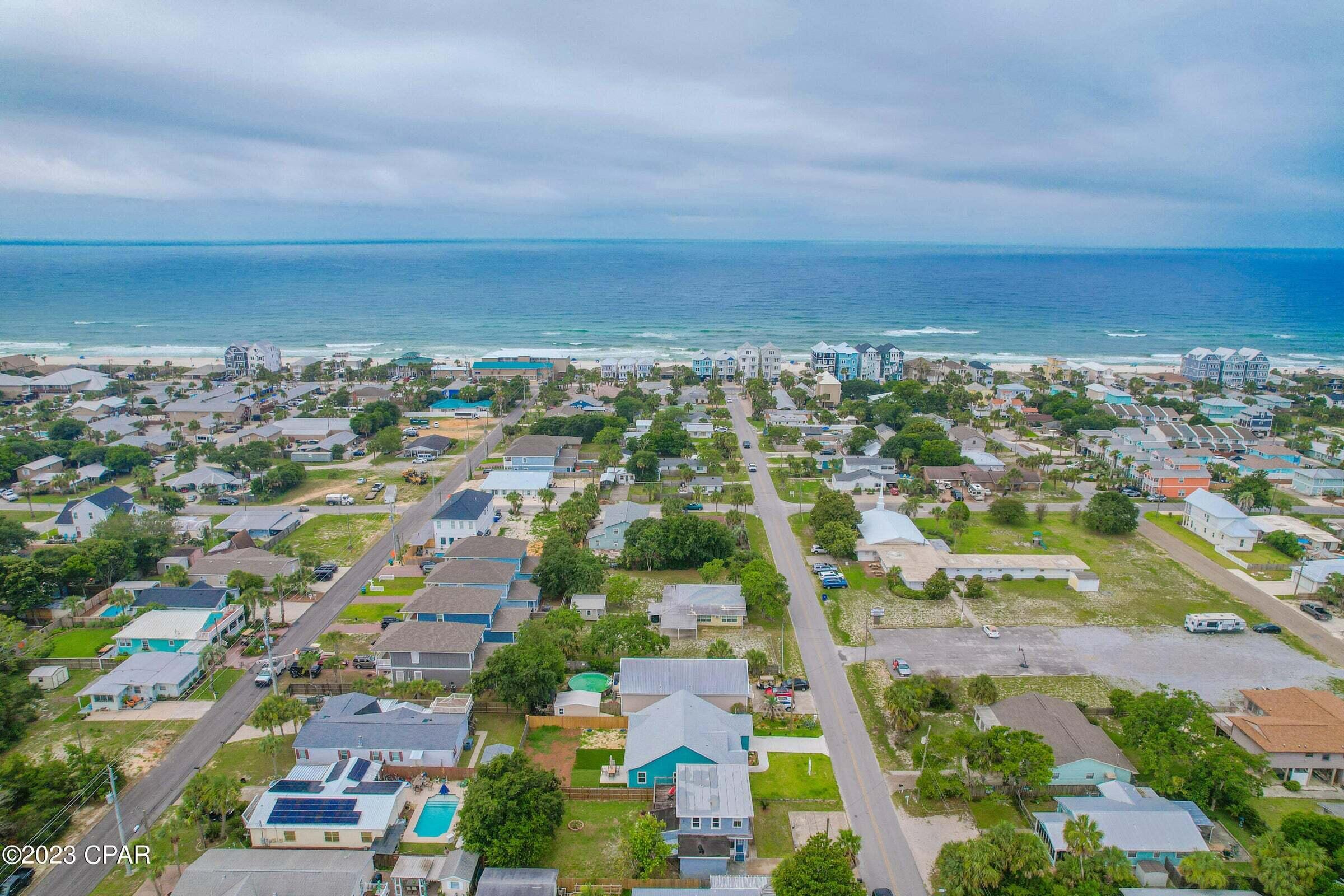 LAGUNA BEACH ESTATES 7TH ADDN - Residential