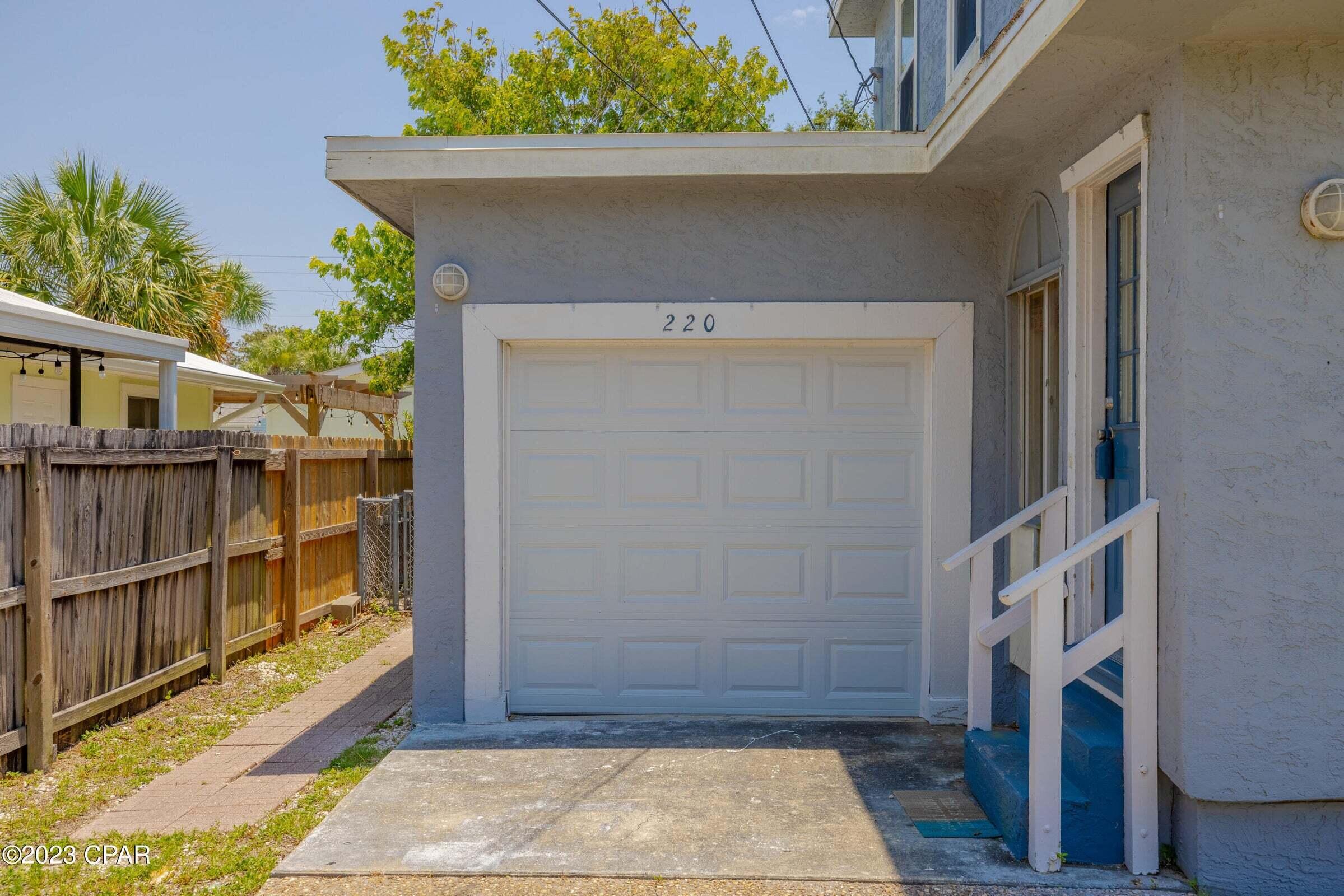 LAGUNA BEACH ESTATES 7TH ADDN - Residential