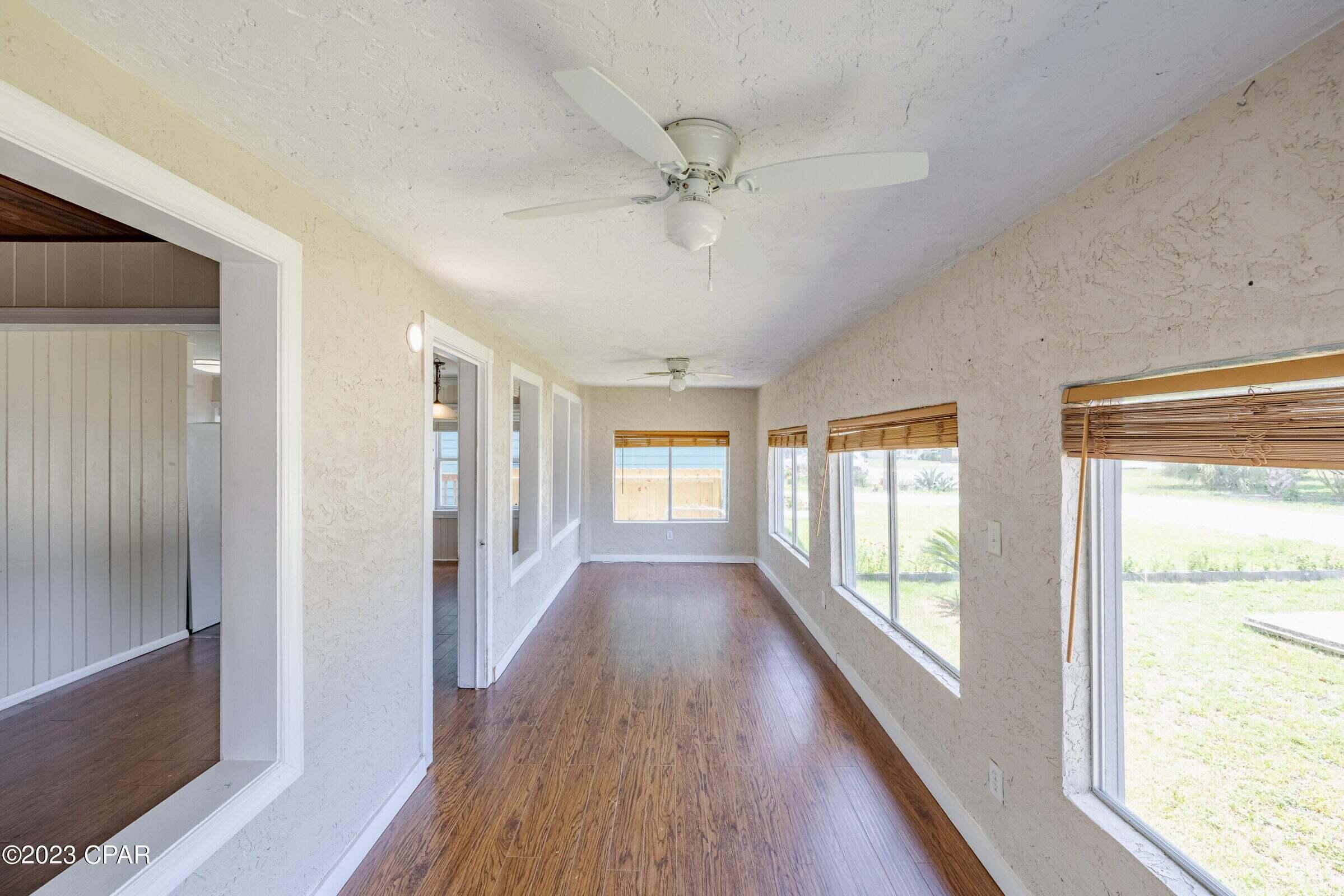 LAGUNA BEACH ESTATES 7TH ADDN - Residential